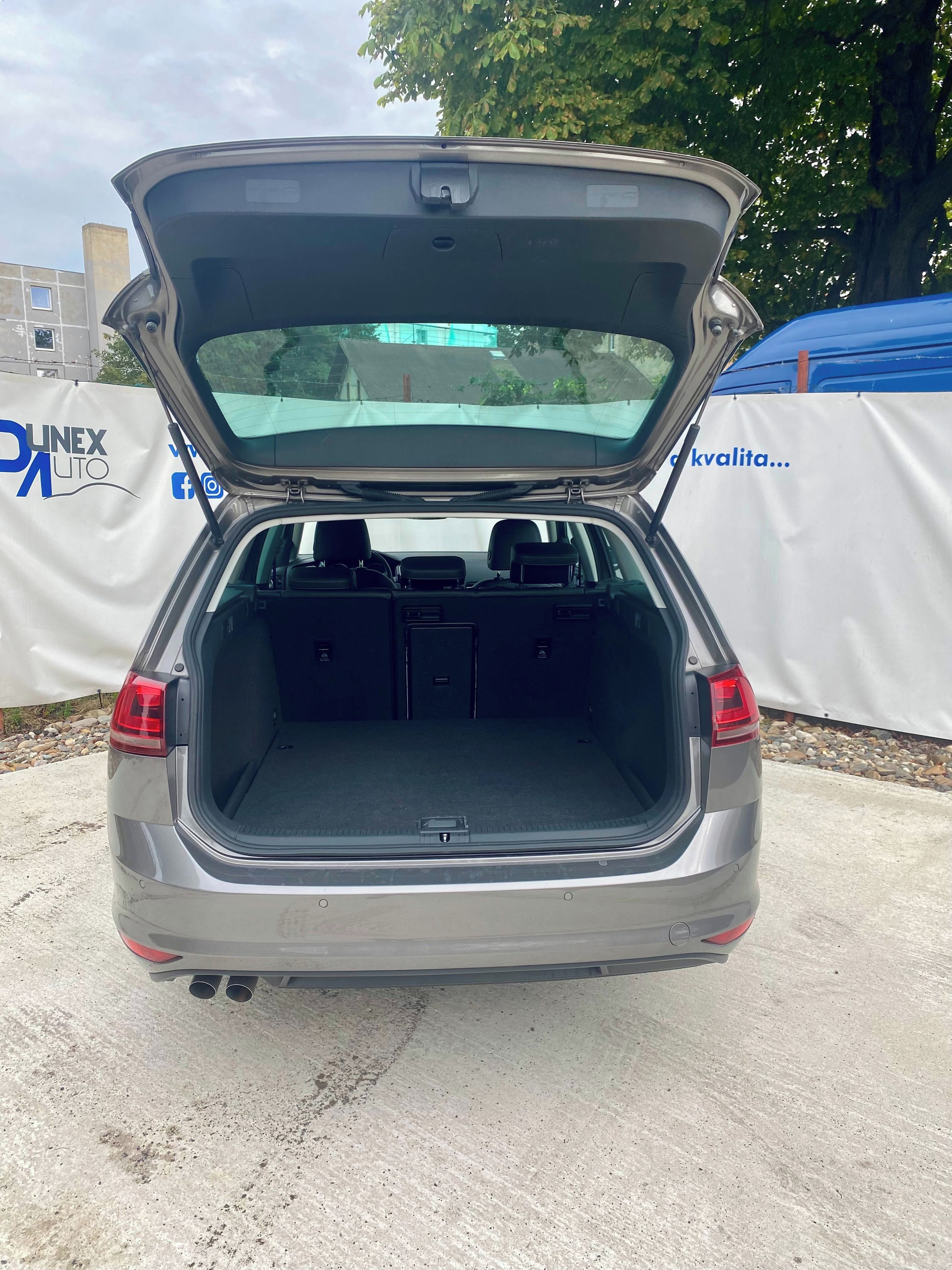 Volkswagen Golf, 2.0 TDI, 100 kW, KOMBI, KAMERA - fotka 5