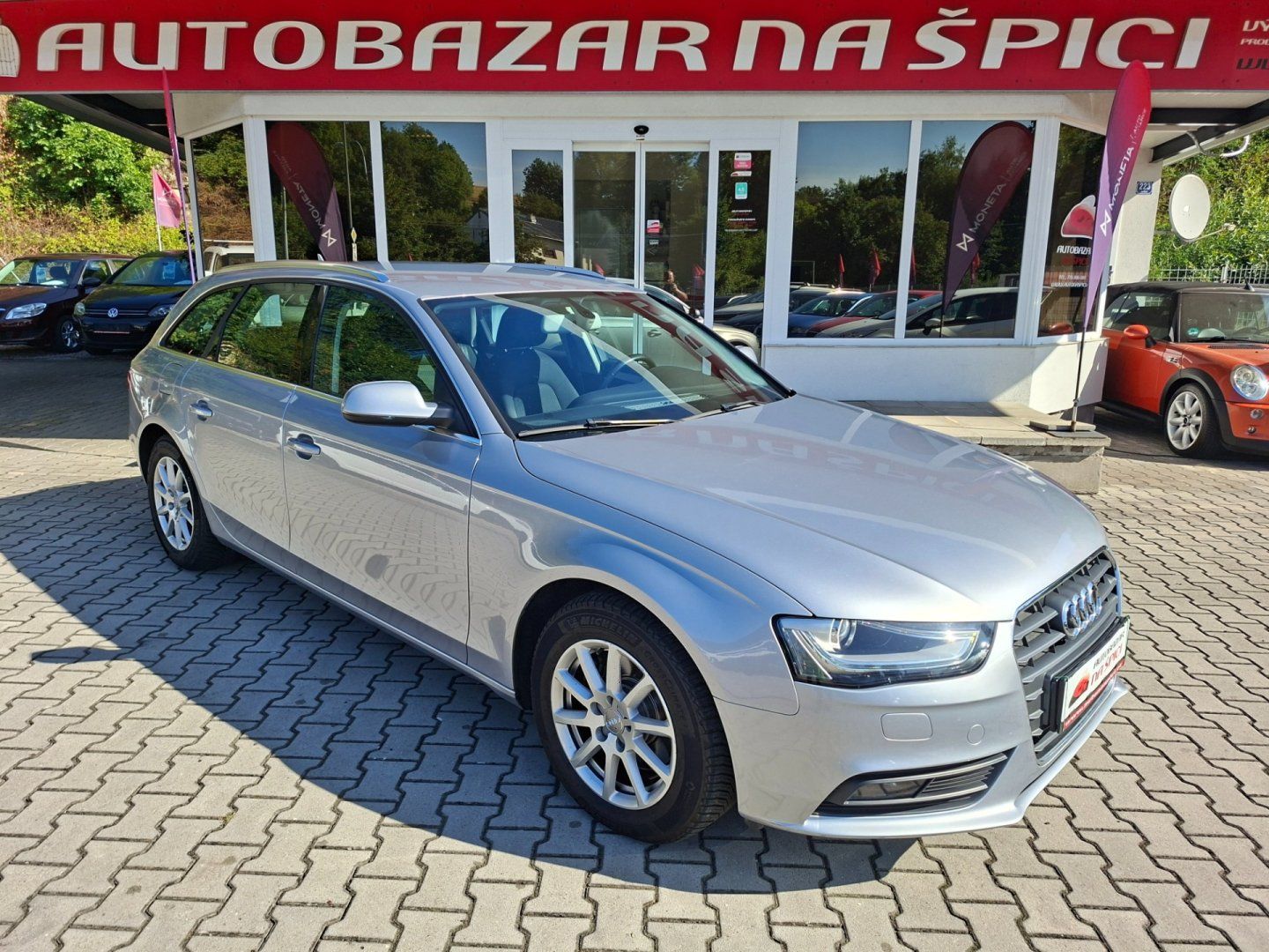 Audi A4, 2.0TDI 110kW 8A -NAVIGACE - fotka 2