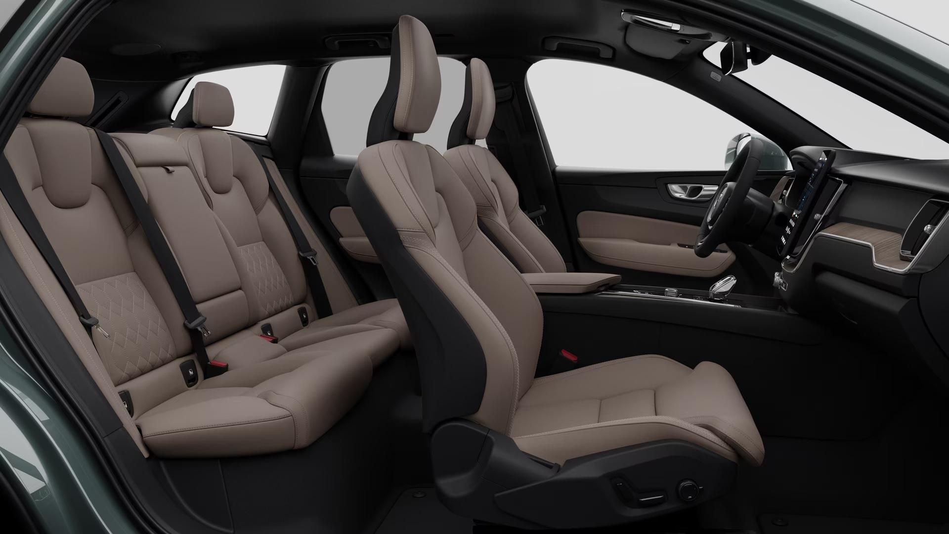Volvo XC60, B5 AWD AUT BRIGHT PLUS - fotka 4