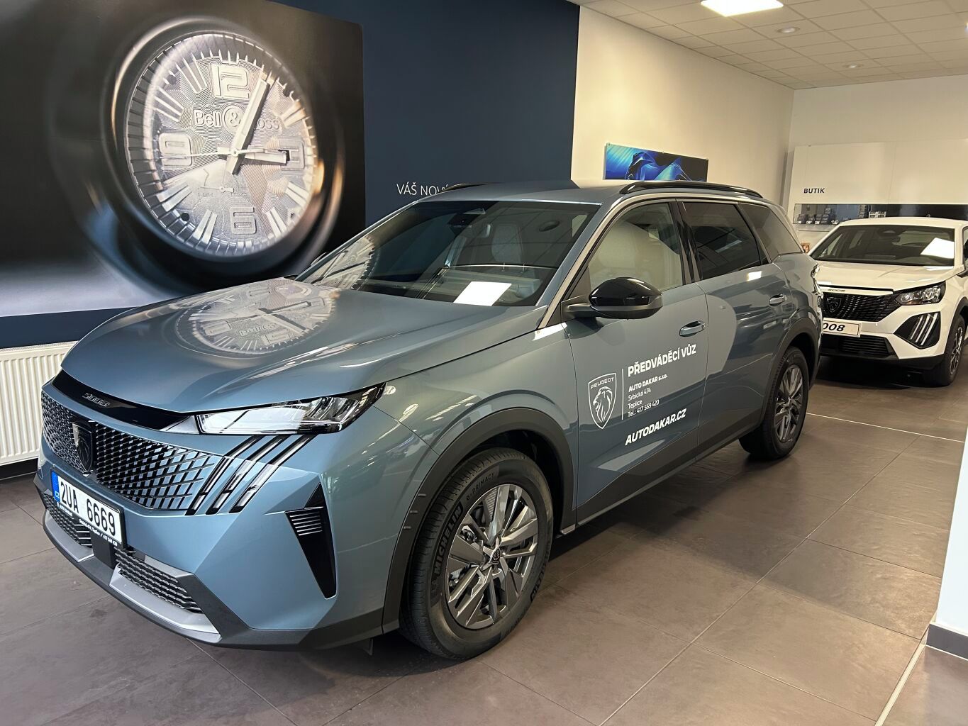Peugeot 5008, ALLURE Hybrid 145 e-DCS6, 5 mí