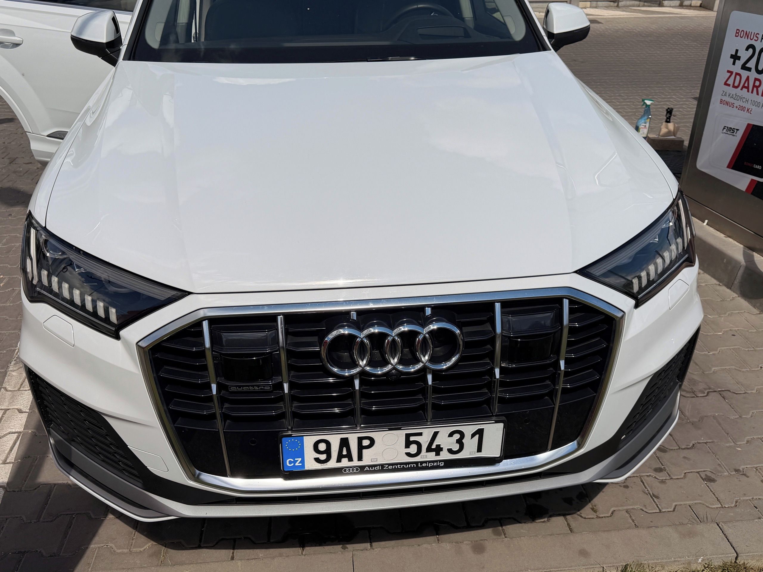 Audi Q7, 50 TDI quattro S line | 7 míst - fotka 5