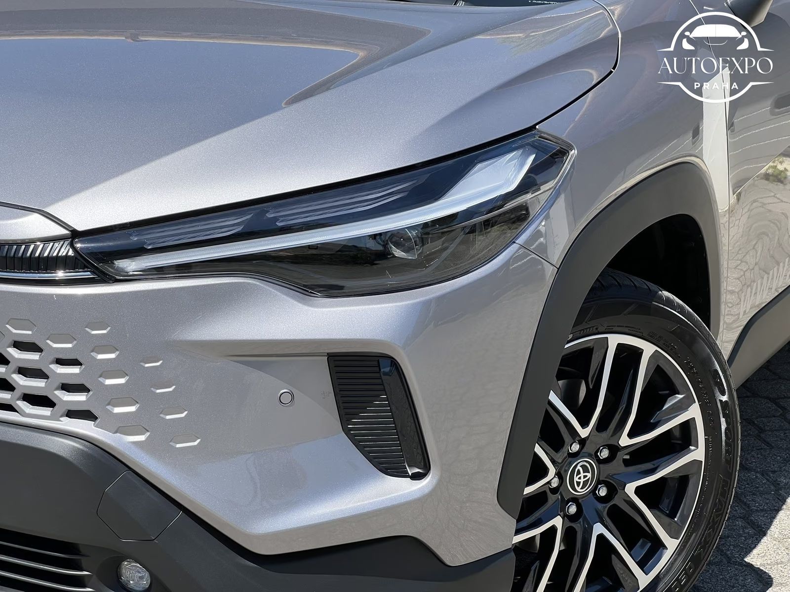 Toyota Corolla Cross, Hybrid FWD Team* - fotka 4
