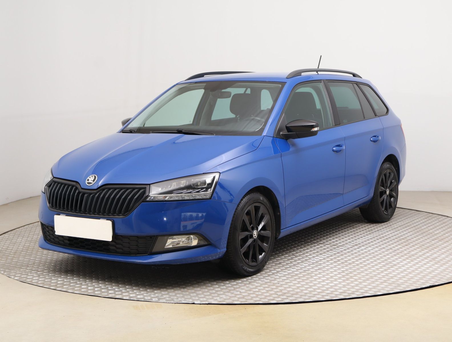 Škoda Fabia, 1.0 TSI, Navi - fotka 3