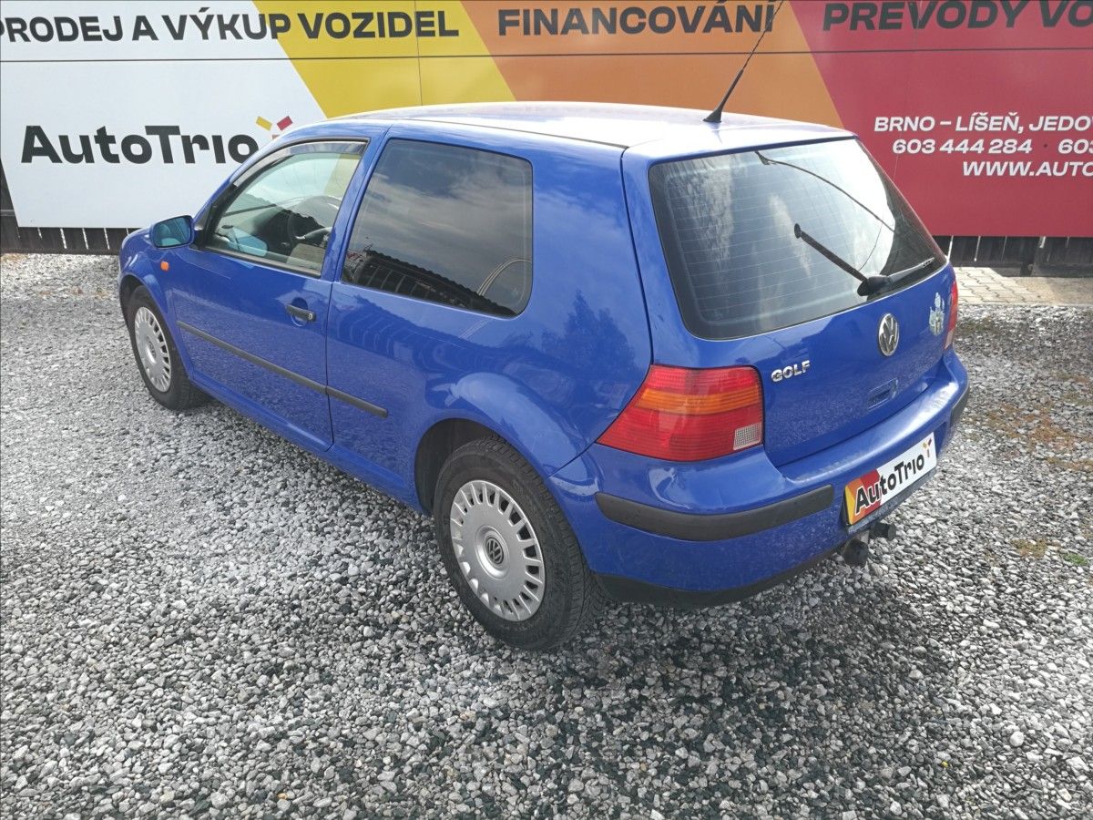 Volkswagen Golf, 1,4 i 3dv. - fotka 4
