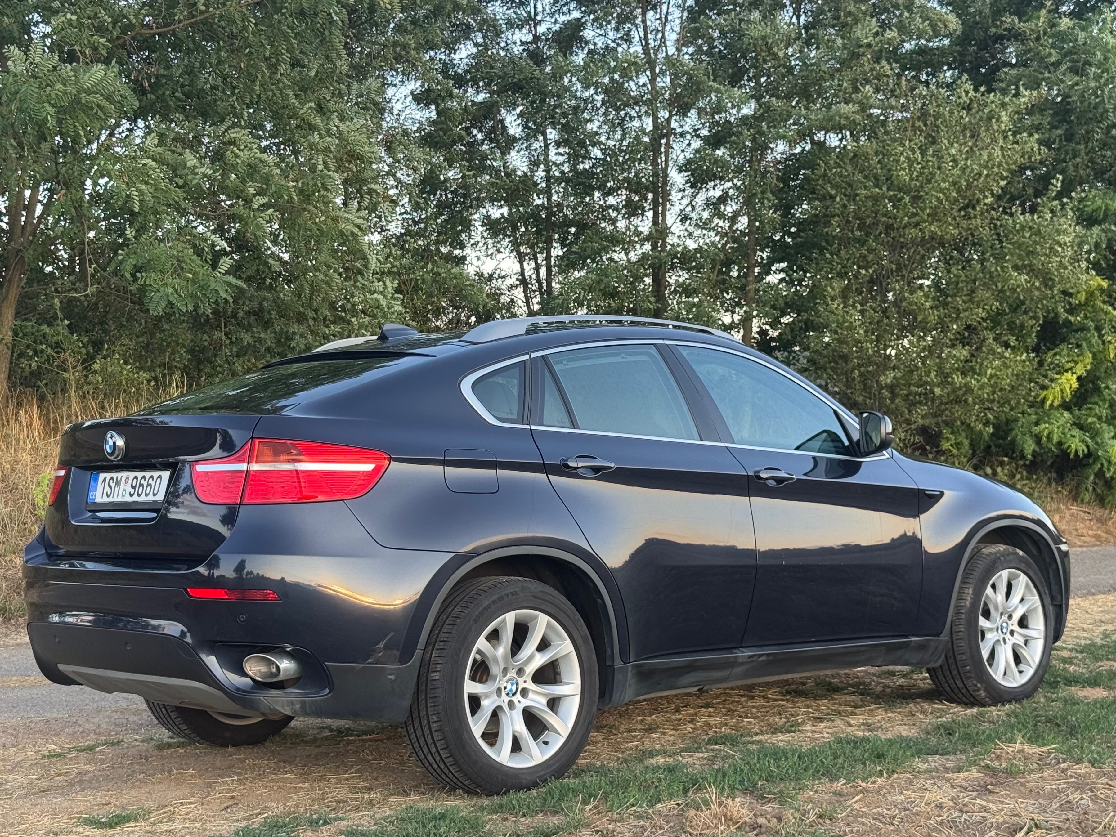 BMW X6, BMW X6 40d | 150k | TOP výbava - fotka 6