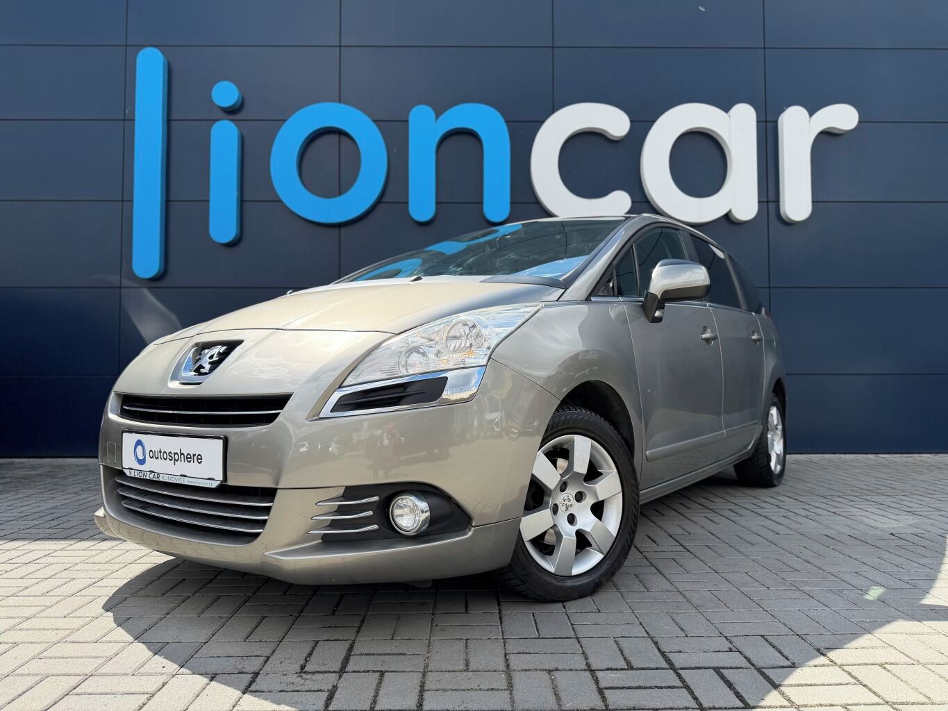 Peugeot 5008, ALLURE 1.6 HDI 115k, ČR, 1.maj - fotka 3
