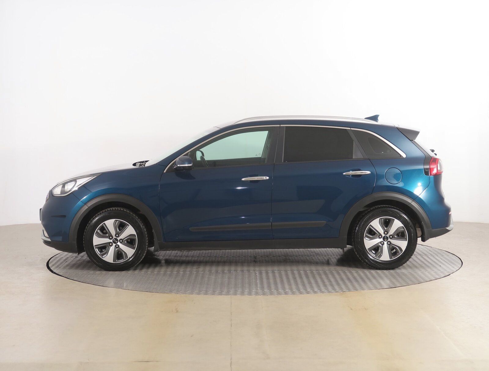 Kia Niro, Hybrid, Automat, Serv.kniha - fotka 3