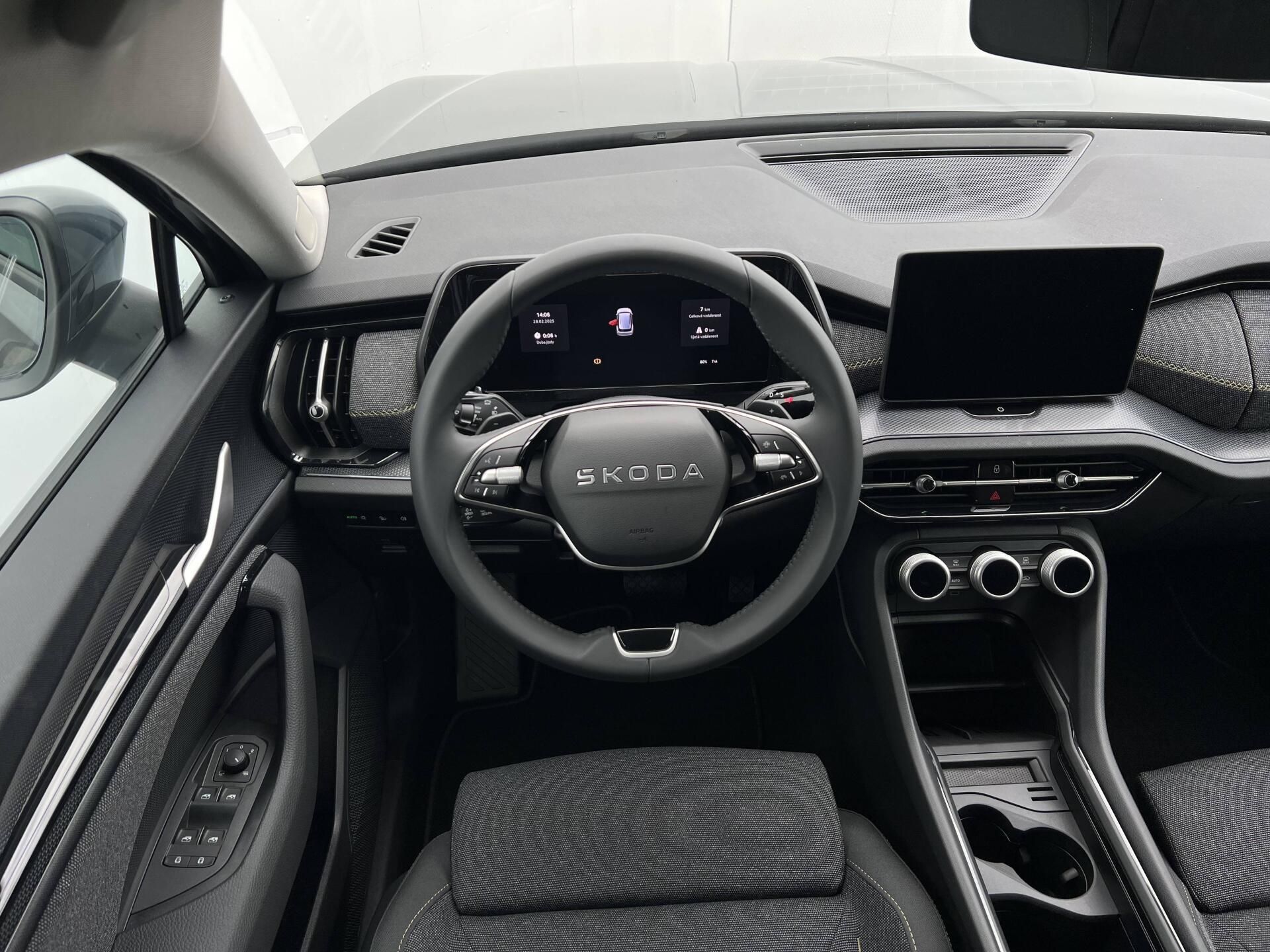 Škoda Kodiaq, Selection 7 DSG 2,0TDI - fotka 4