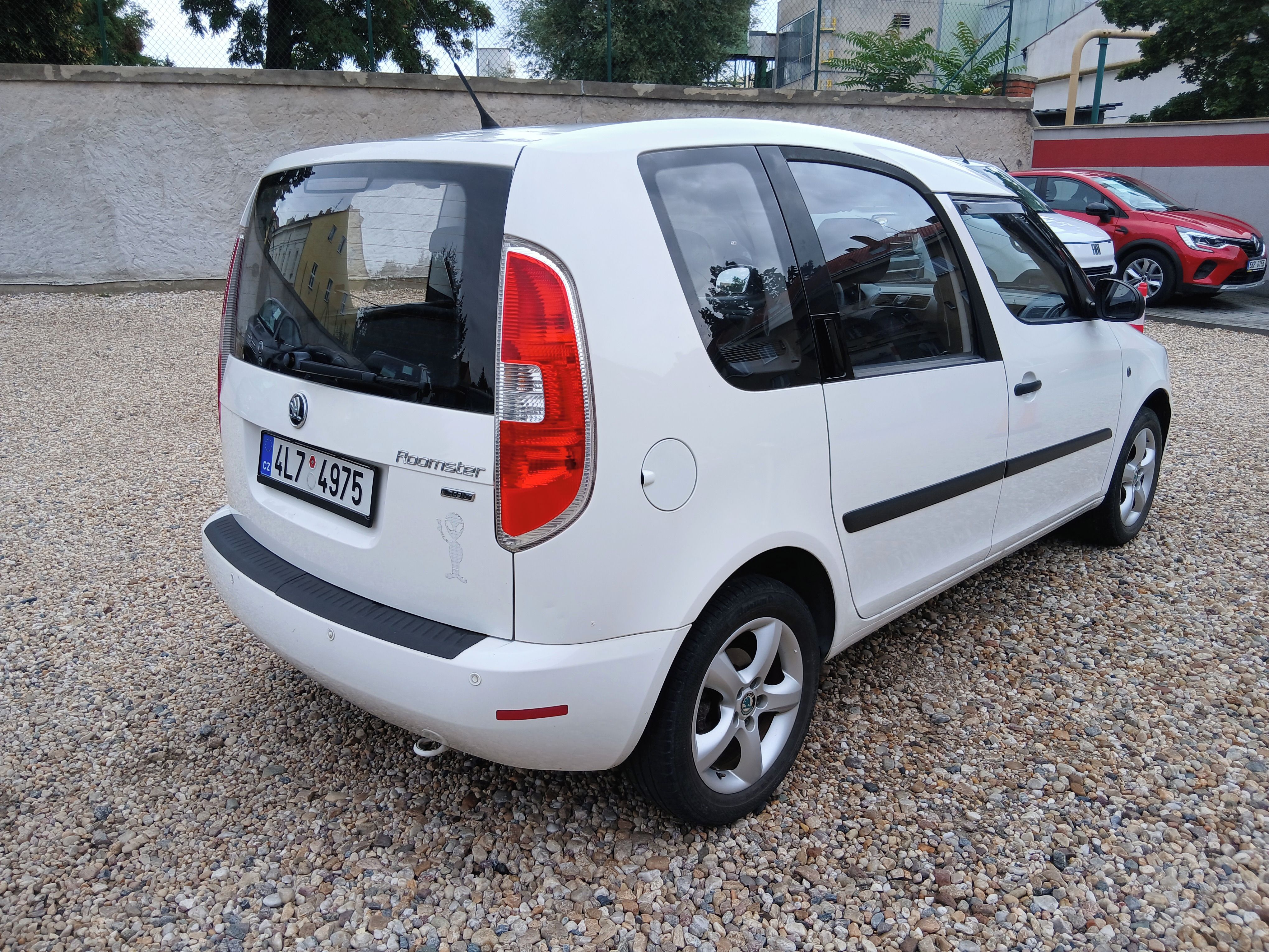 Škoda Roomster, 1.2TDi 55KW Ambi +Zim.kola - fotka 5