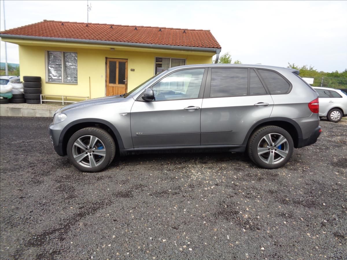 BMW X5, 3,0 - fotka 4