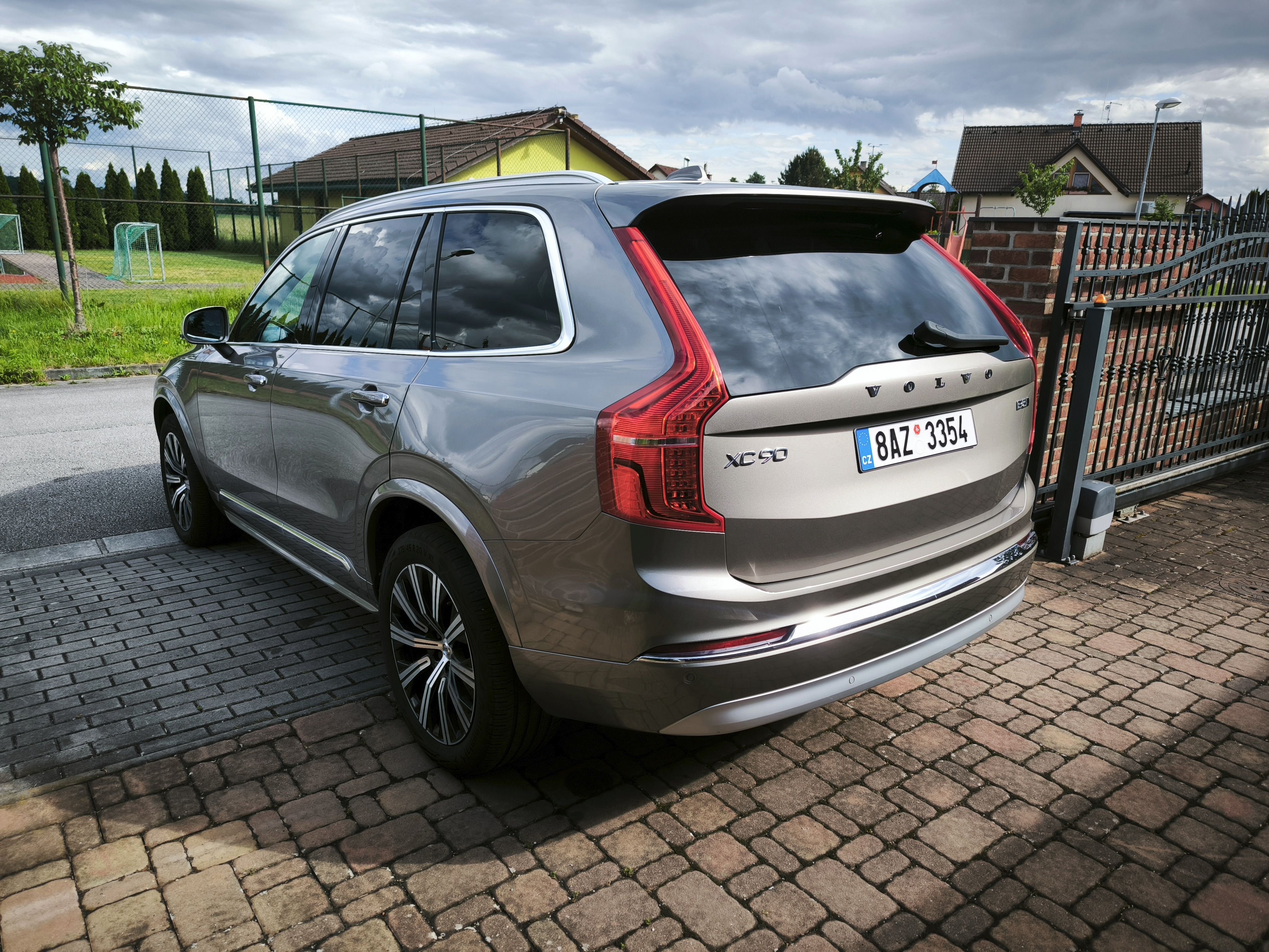 Volvo XC90, B5 AWD INSCRIPTION 7míst ČR - fotka 4