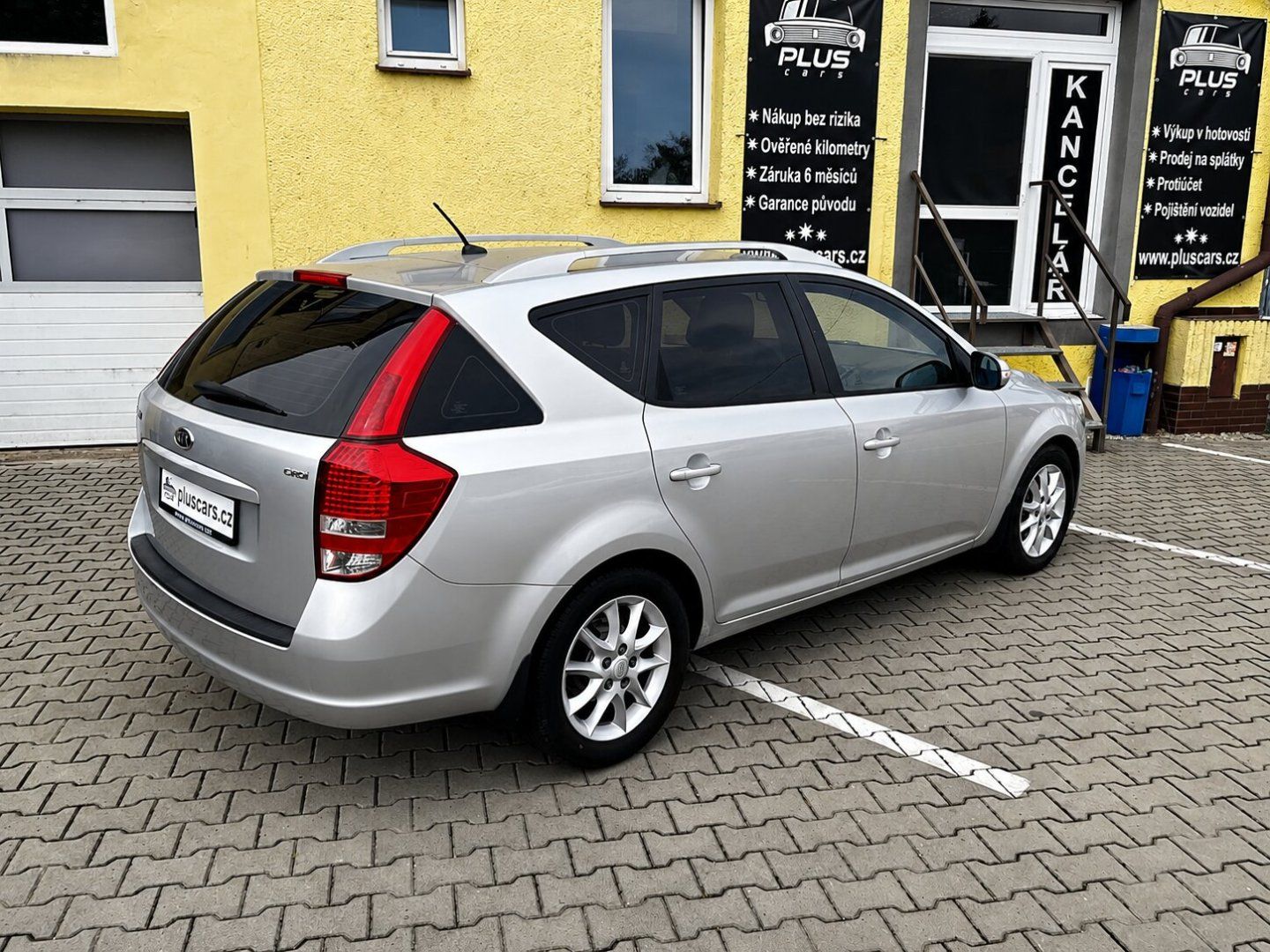 Kia Cee´d, 2,0 CRDi(103kW)*STK DO 8/2028* - fotka 2