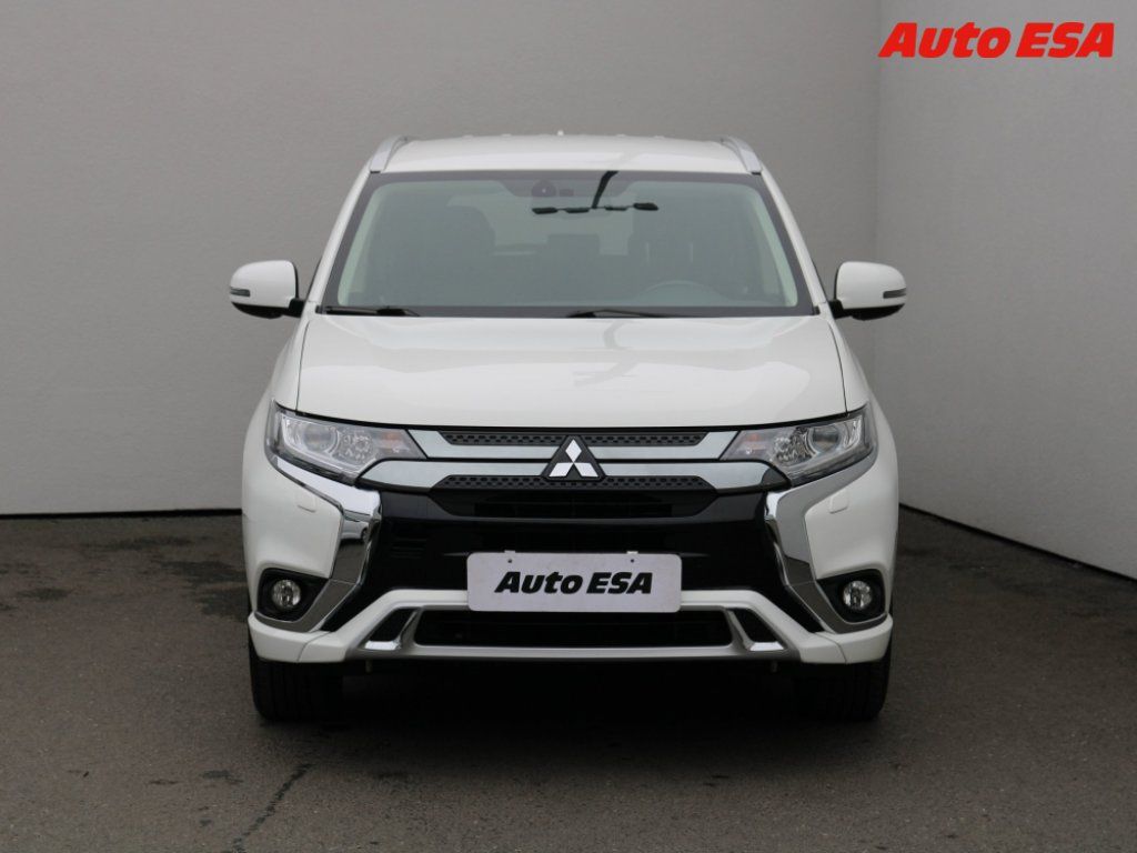 Mitsubishi Outlander, 2.0 4x4,AT - fotka 2