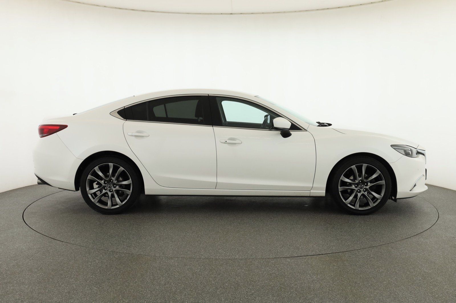 Mazda 6, 2.5 Skyactiv-G, Automat - fotka 6
