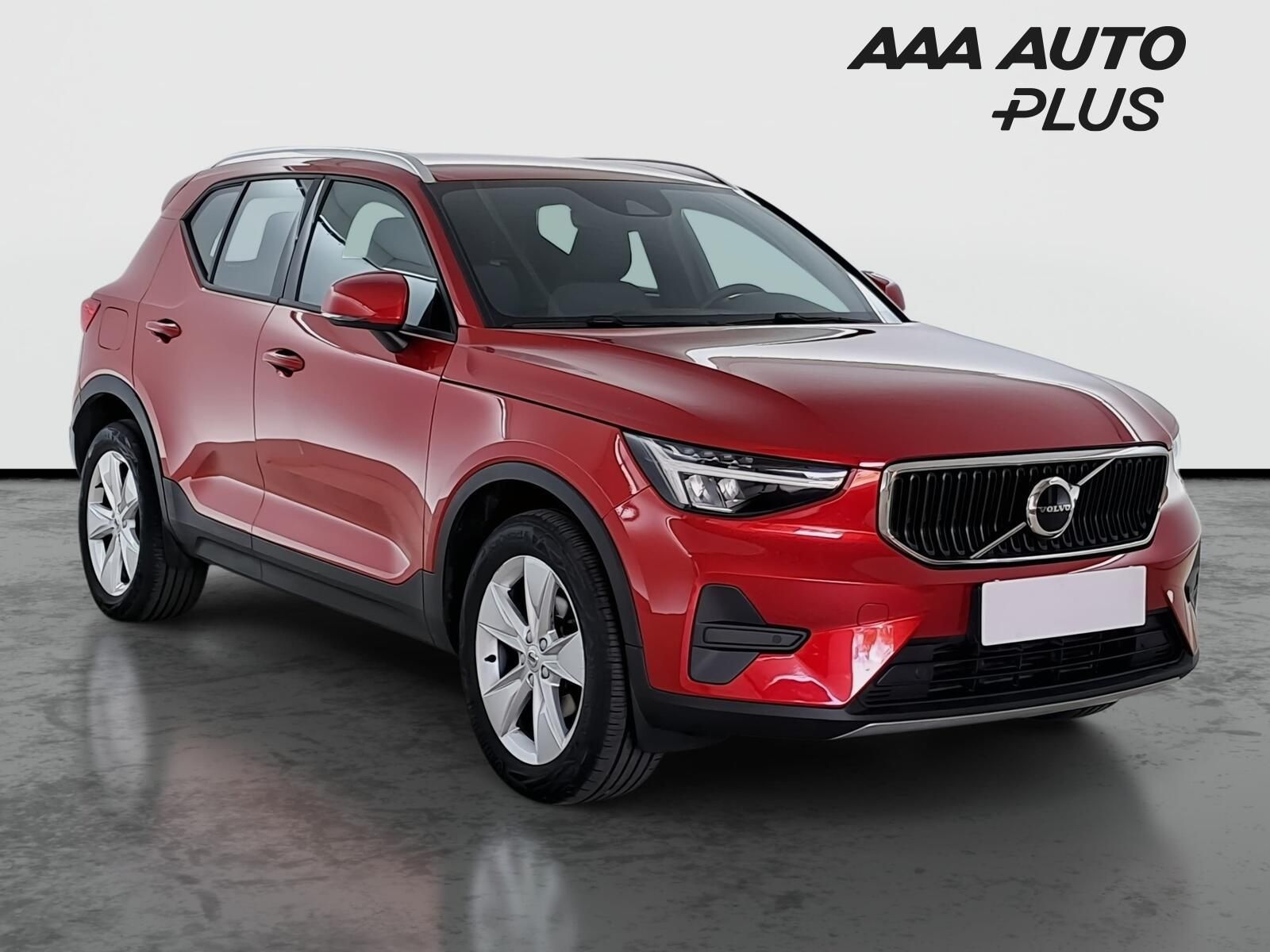 Volvo XC40, T2, Automat, ČR,1.maj