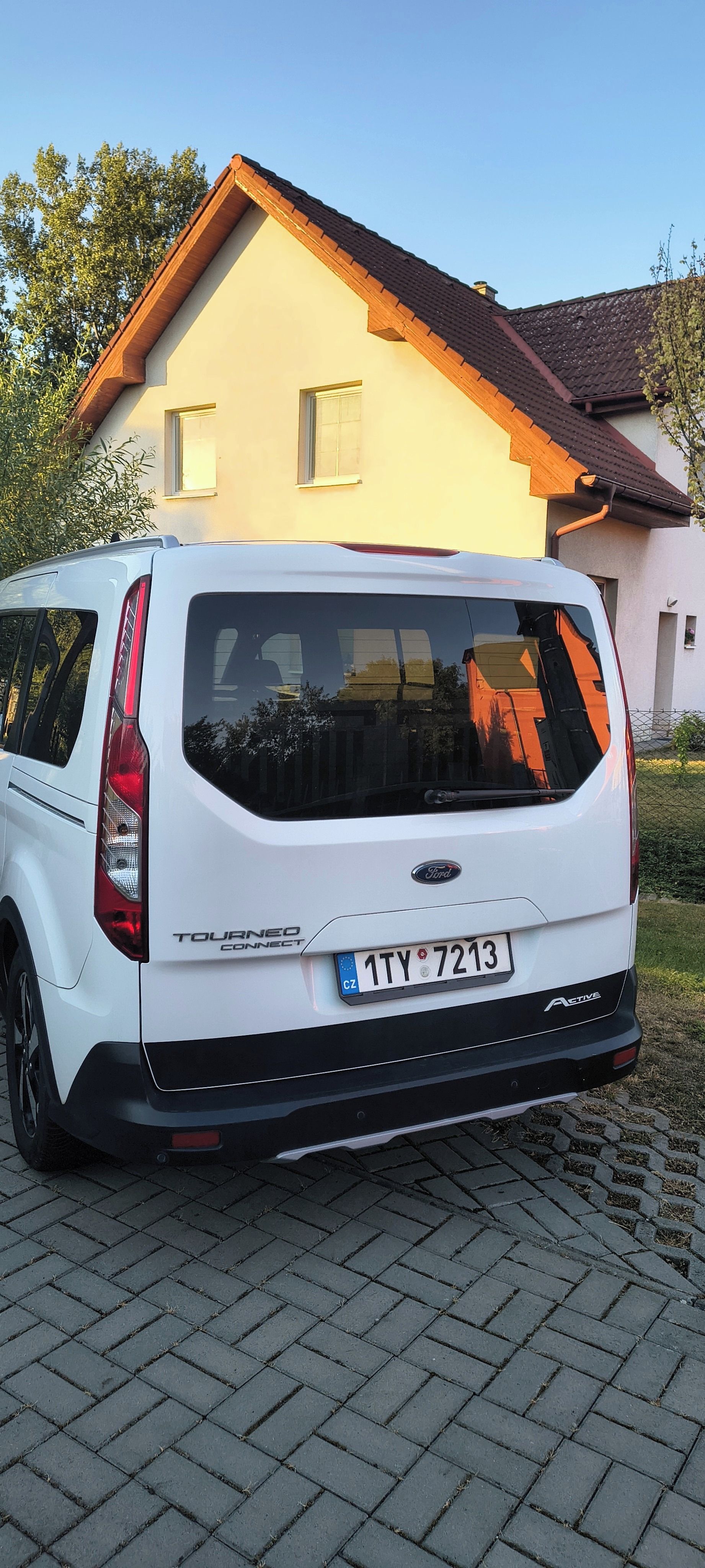 Ford Tourneo Connect, FORD GRAND TOURNEO CONNECT ACT - fotka 5