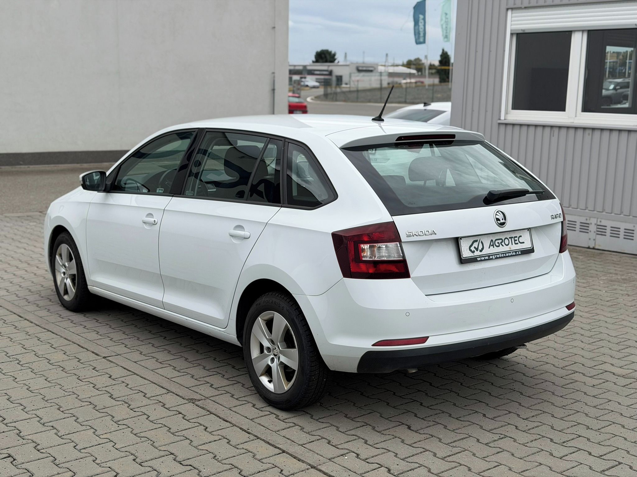 Škoda Rapid, 1.0 TSI 70 kW Ambition SB - fotka 5