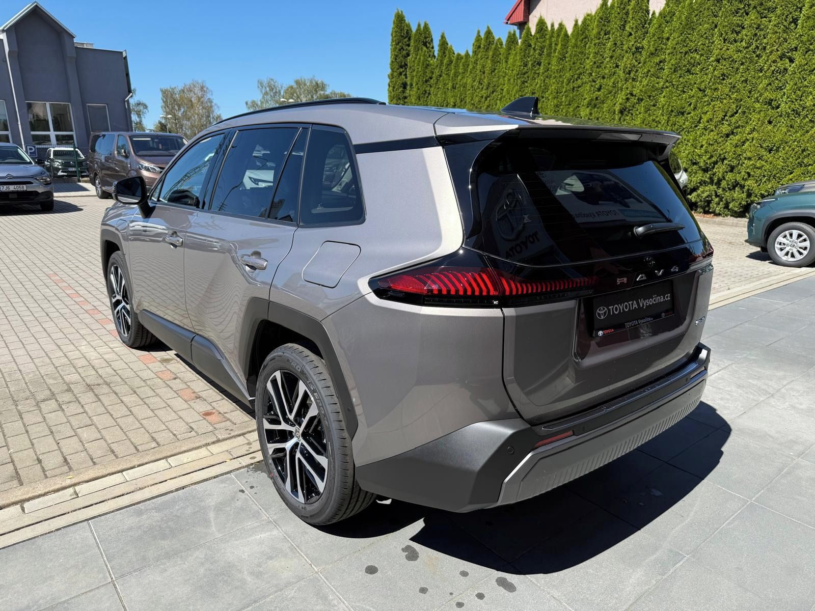 Toyota Rav4, 2.5PHEV 4x4 309PS Executive - fotka 5