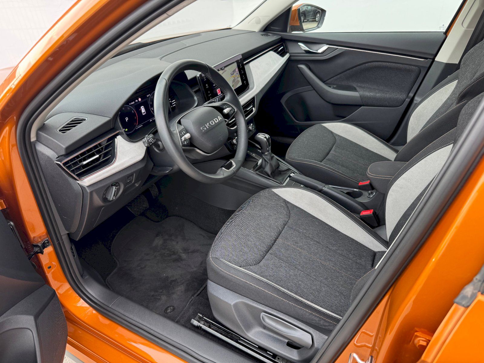 Škoda Kamiq, DSG 1.0 TSI 85 kW Top Selectio - fotka 6