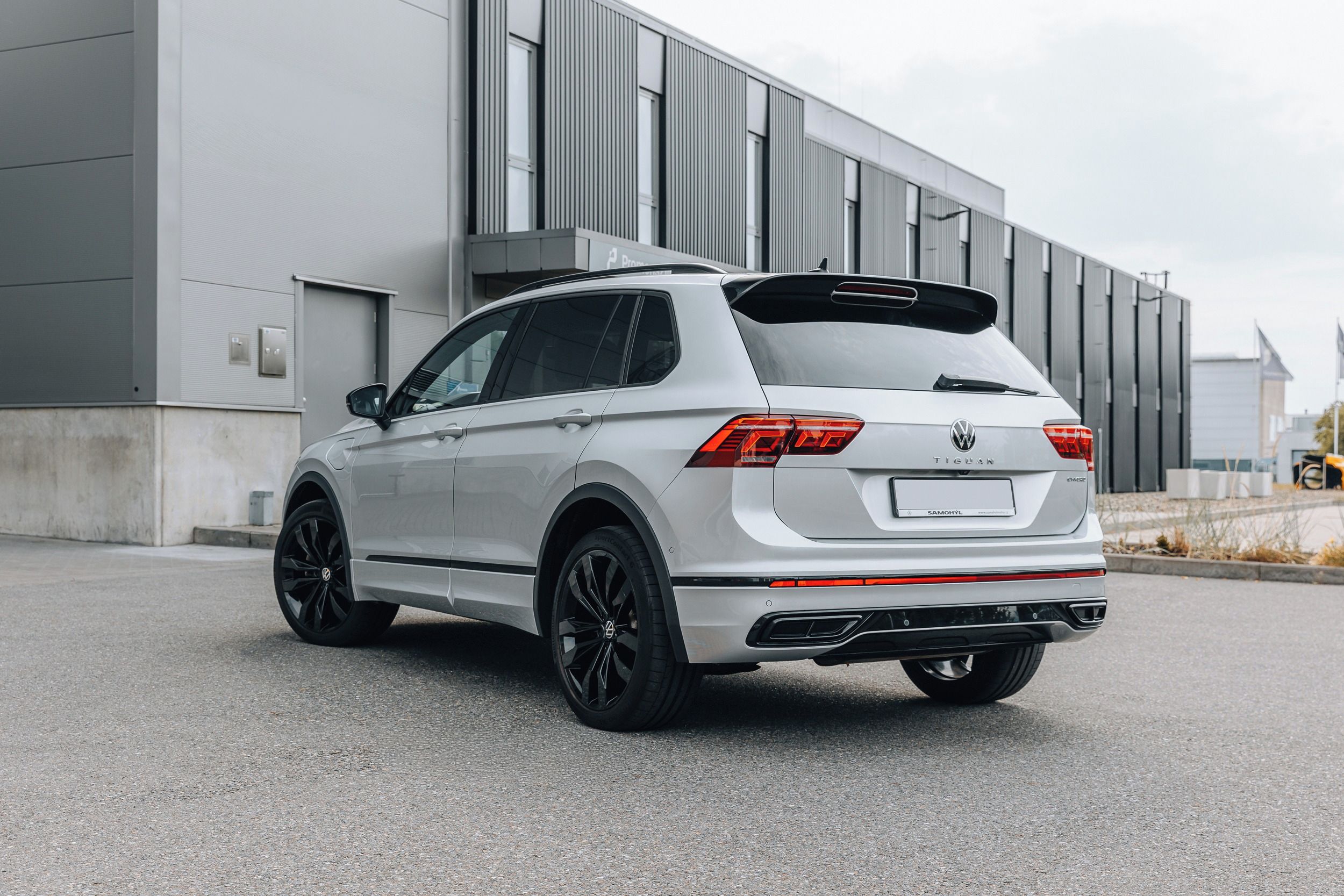 Volkswagen Tiguan, VW Tiguan R-Line eHybrid - fotka 3