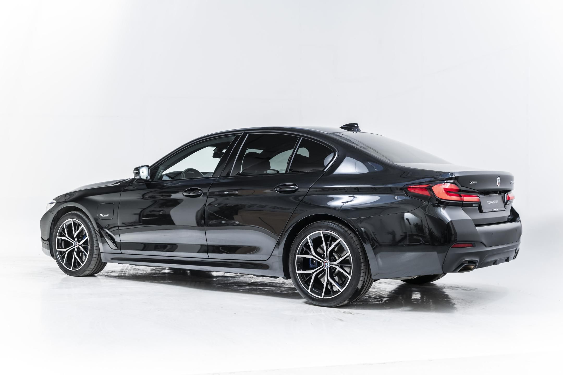 BMW Řada 5, 545e xDrive Msport*1.majitel - fotka 5