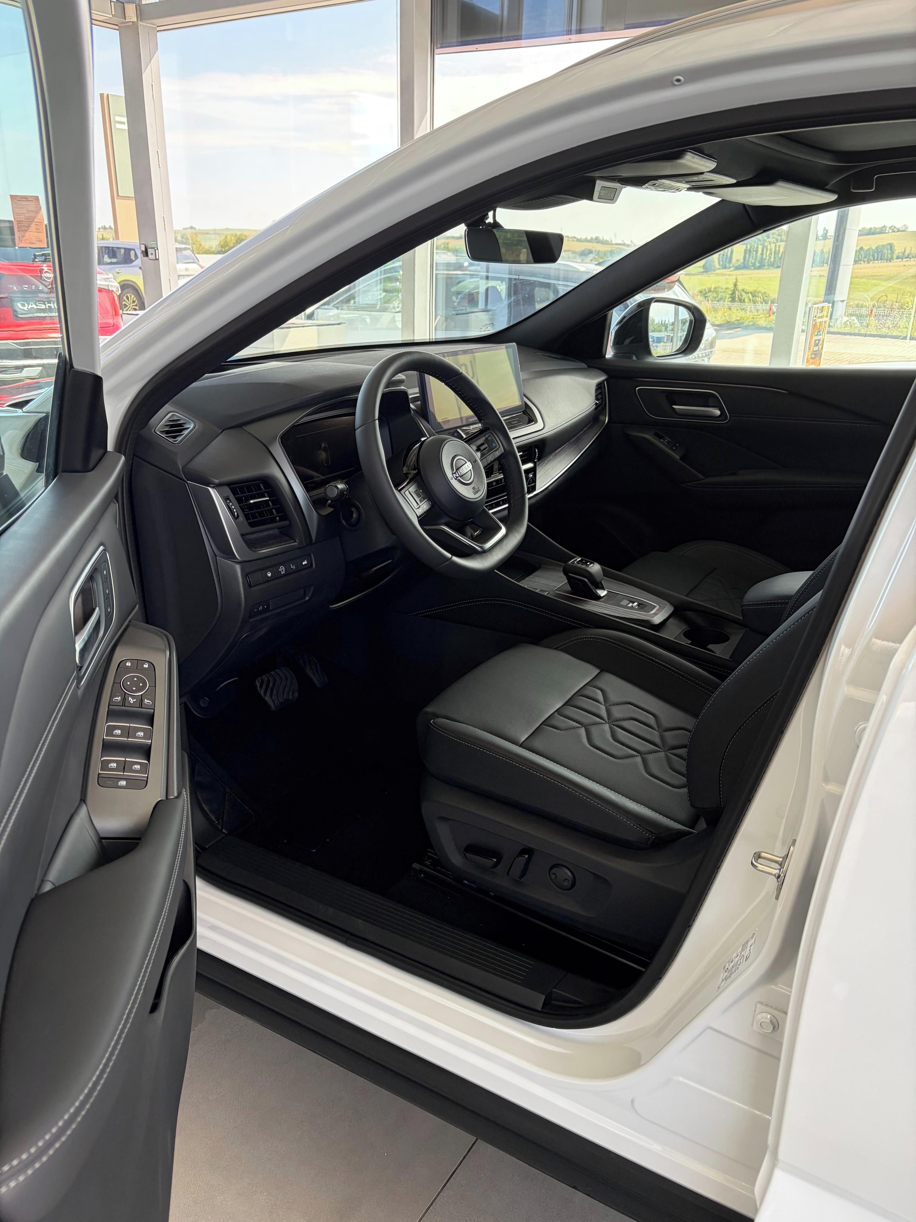 Nissan Qashqai, 1.3 DIG-T mHEV,TEKNA,2WD,AT - fotka 5