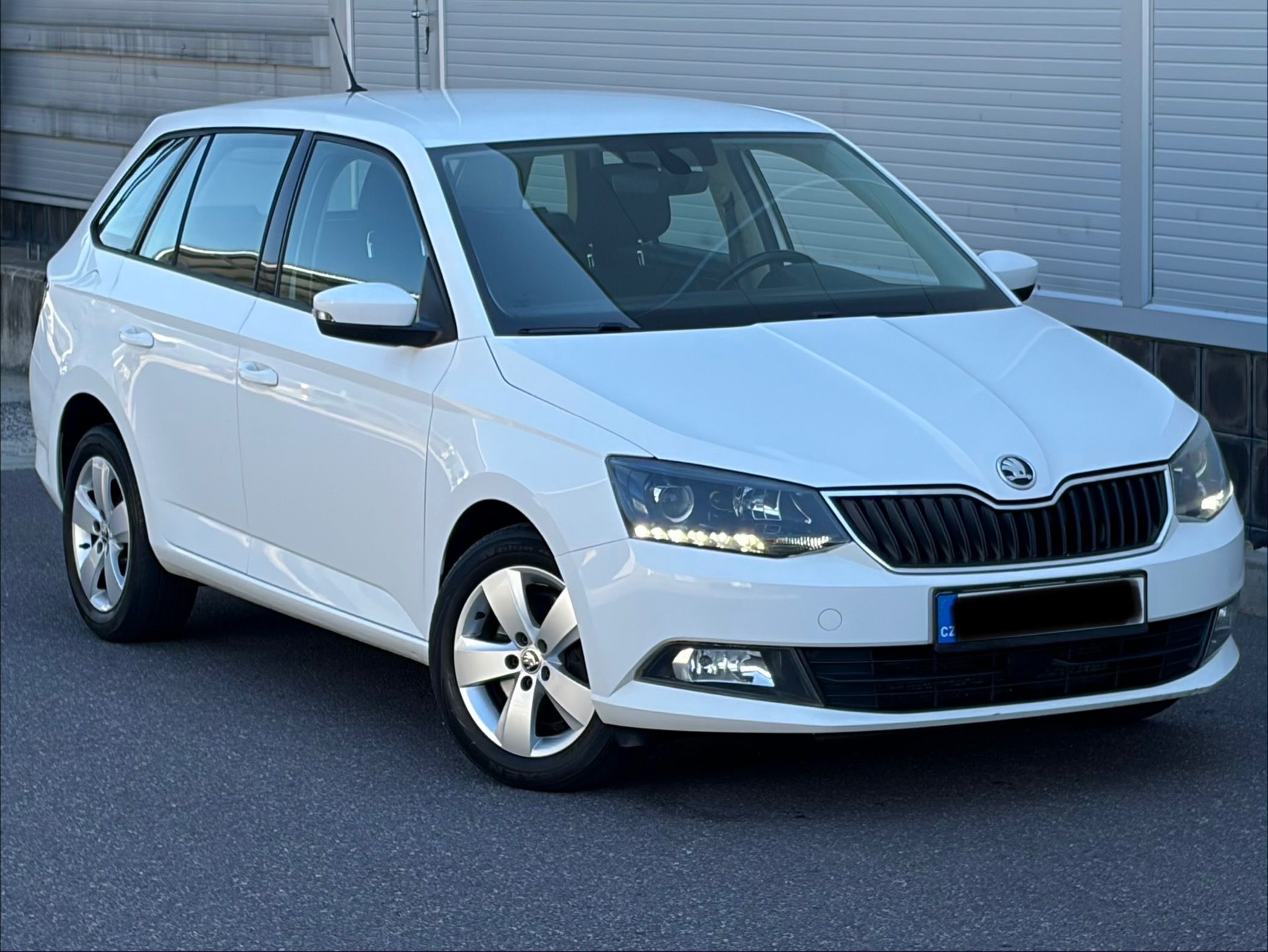 Škoda Fabia, STYLE 1.4TDi 77kW ČR,1.M, - fotka 2