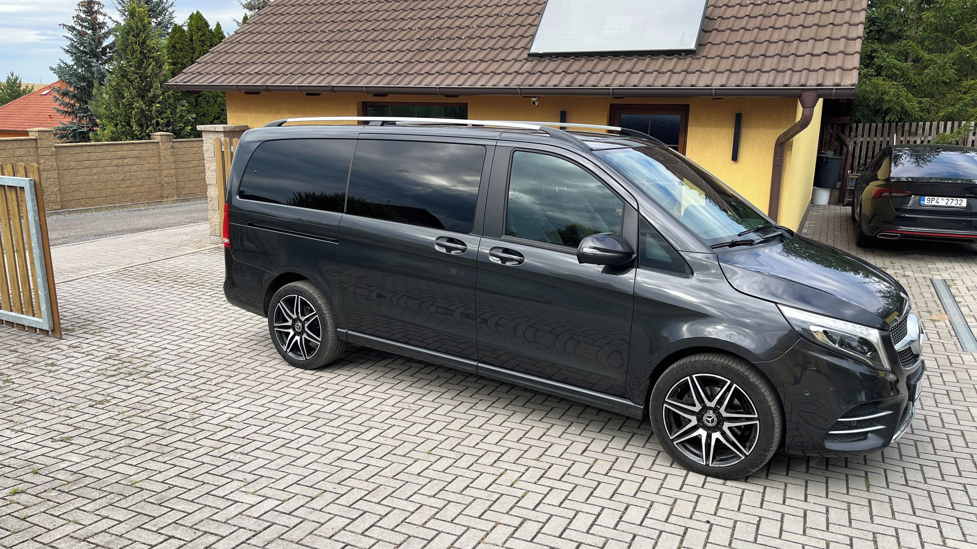 Mercedes-Benz Třídy V, Třída V 300 d 4M AVANTGARDE - fotka 2