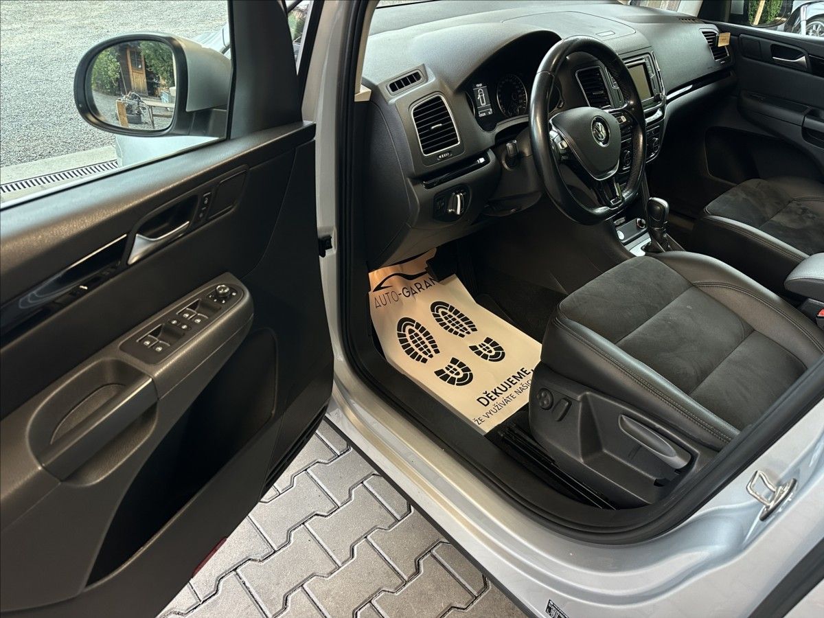 Volkswagen Sharan, 2,0 TDI 135kW DSG HIGHL 7MÍST - fotka 6