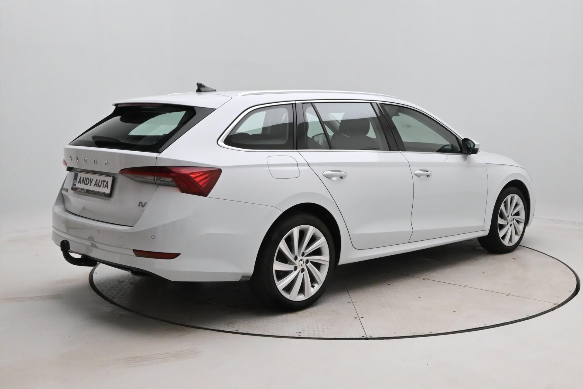 Škoda Octavia, 1,4 iV TSI 110kW Style Záruka - fotka 5