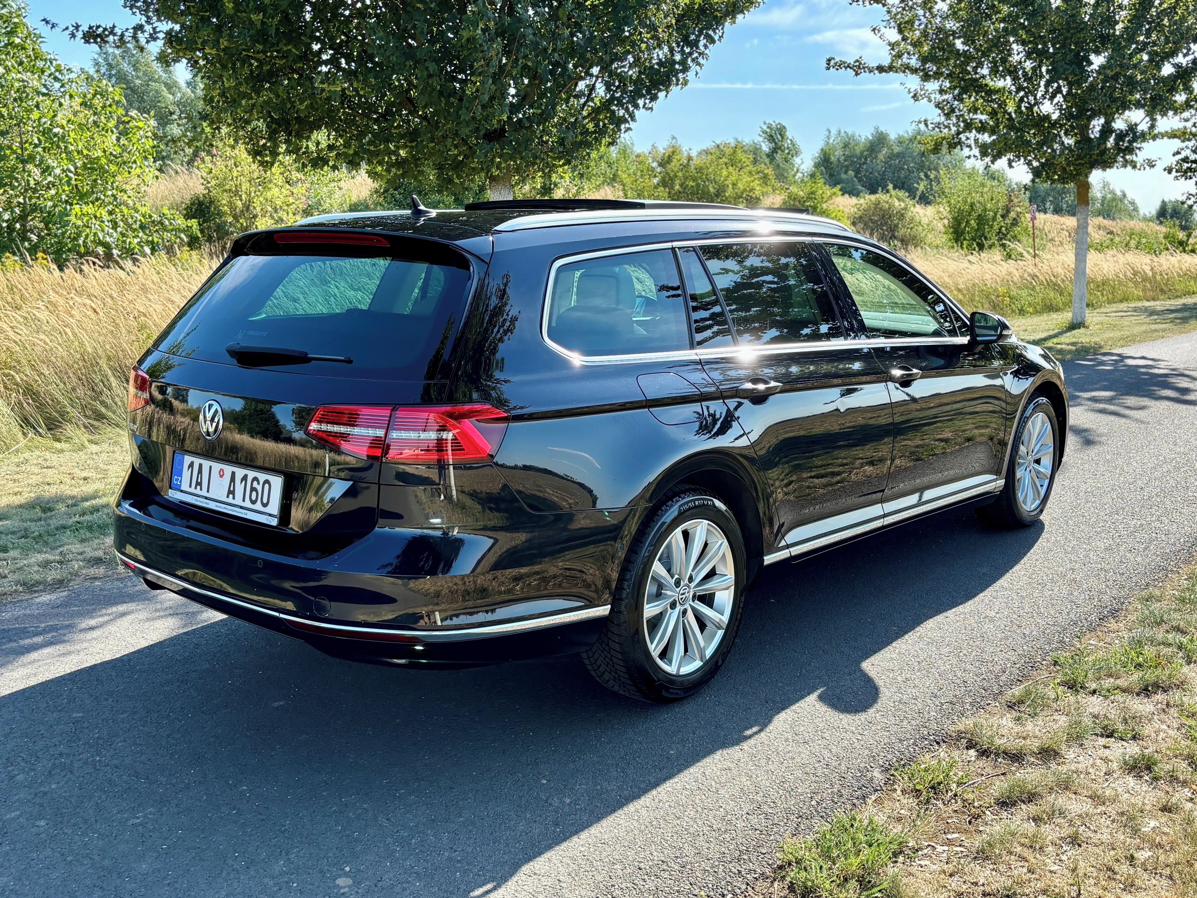 Volkswagen Passat, 2.0TDI *LEDMatrix*Pano*Tažné* - fotka 4