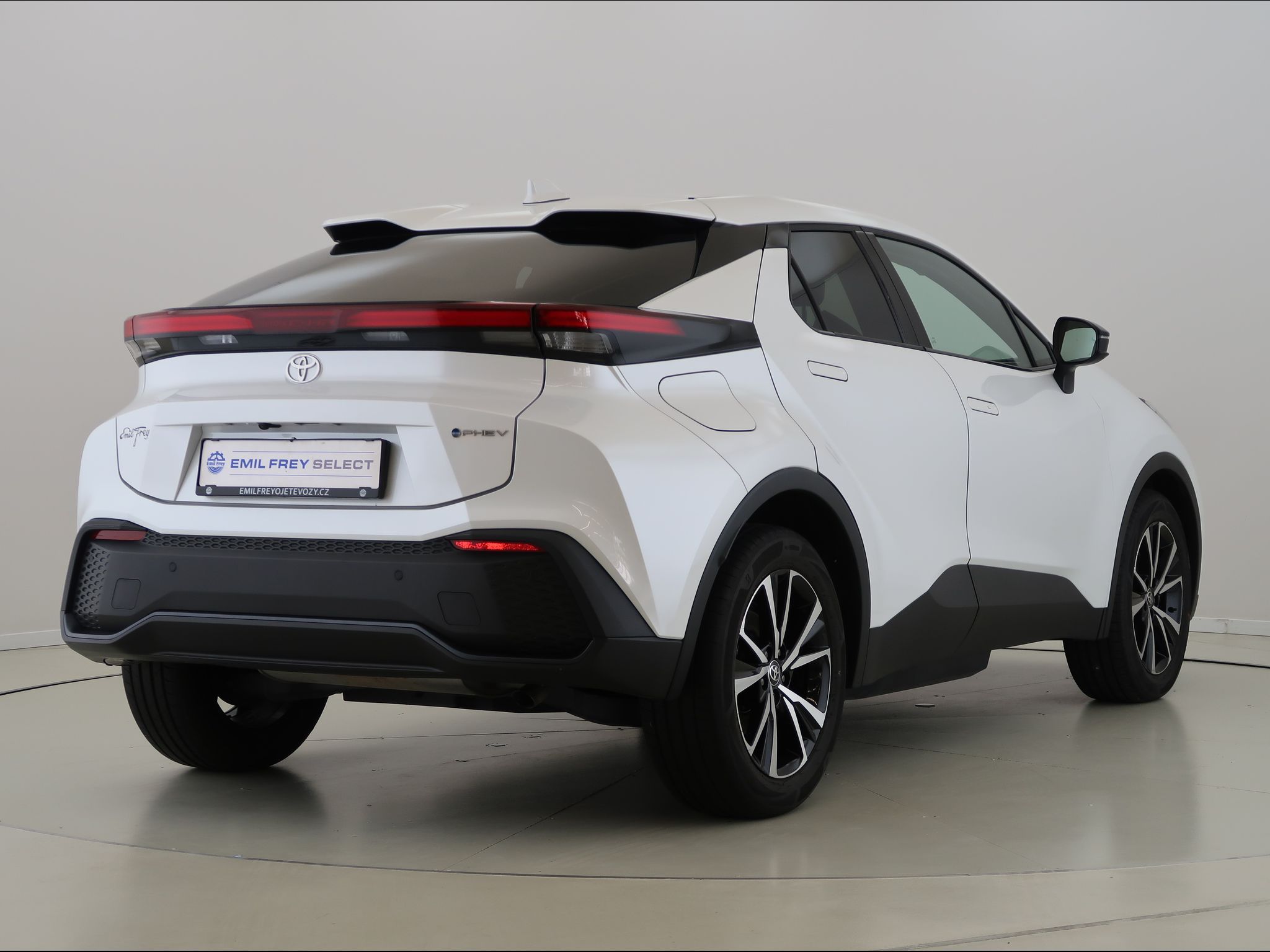Toyota C-HR, 2.0,PHEV,STYLE,CZ,1Maj - fotka 5