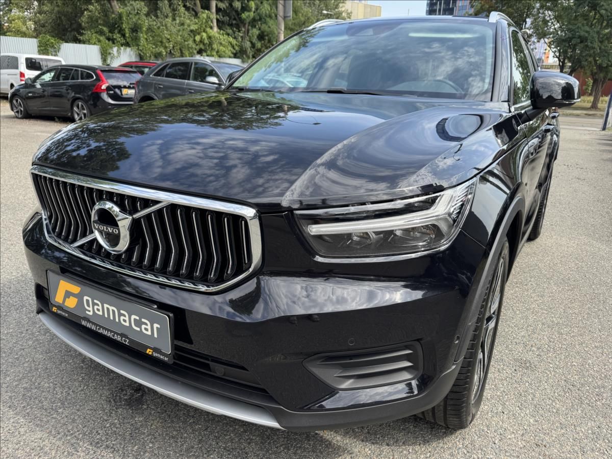 Volvo XC40, 2,0 AWD+360.FULL LED+ - fotka 2