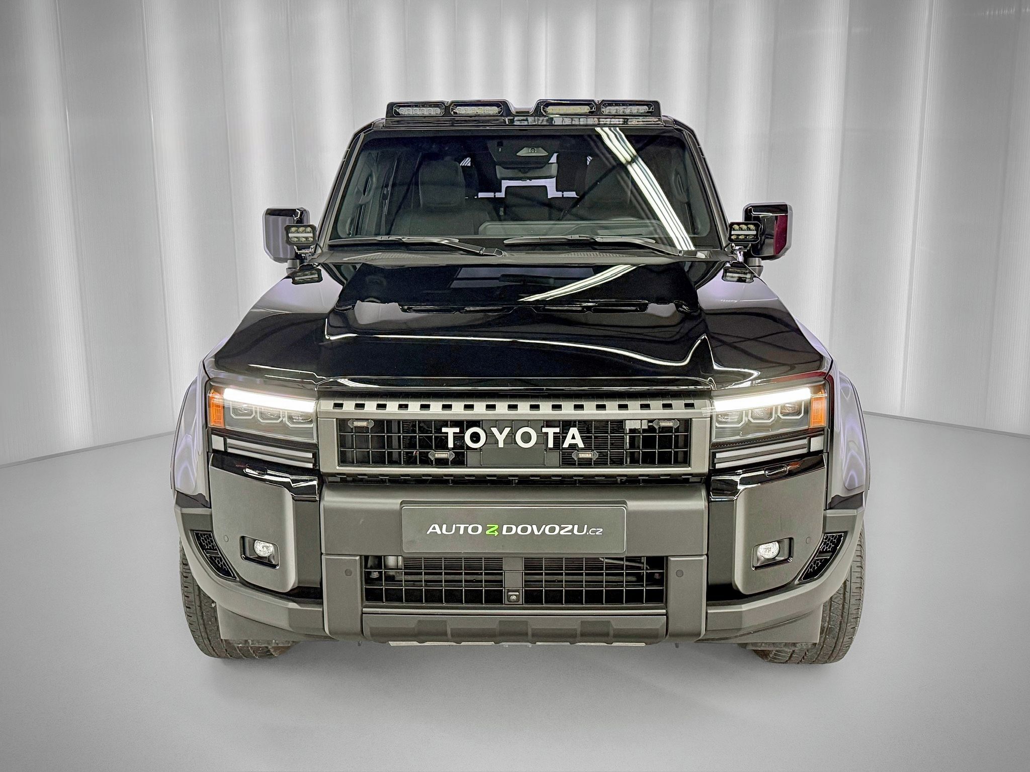 Toyota Land Cruiser, 2.8L D-4D AWD J250 PRADO, PANO - fotka 3