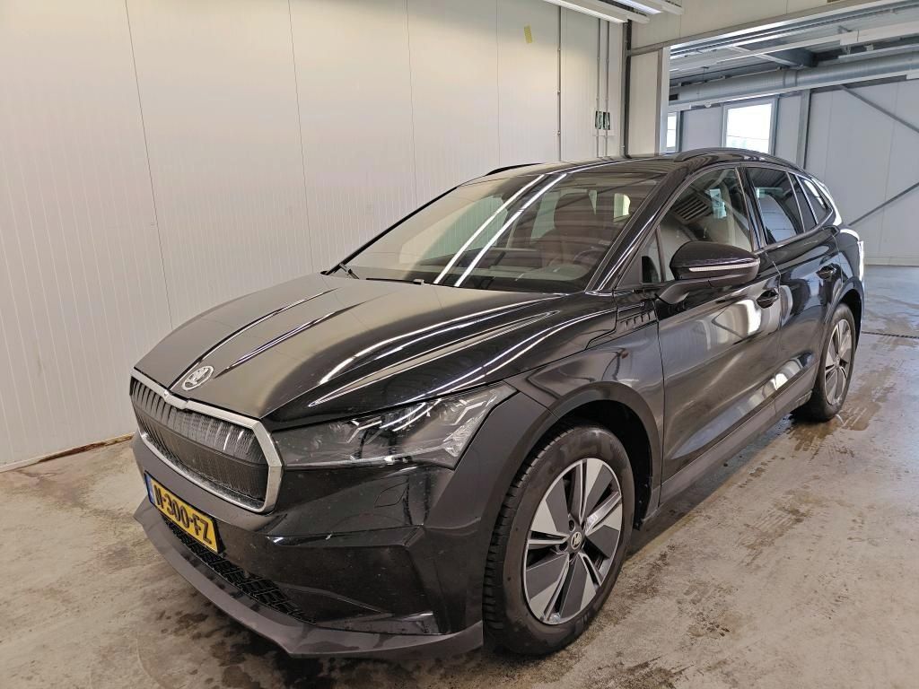 Škoda Enyaq, SOH 91%, matrix, tažné. z.