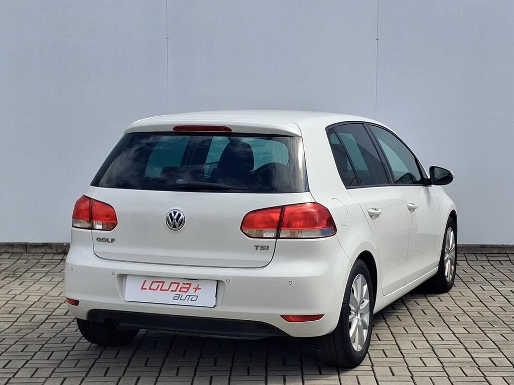 Volkswagen Golf, 1.2 TSI 77 kW - fotka 6