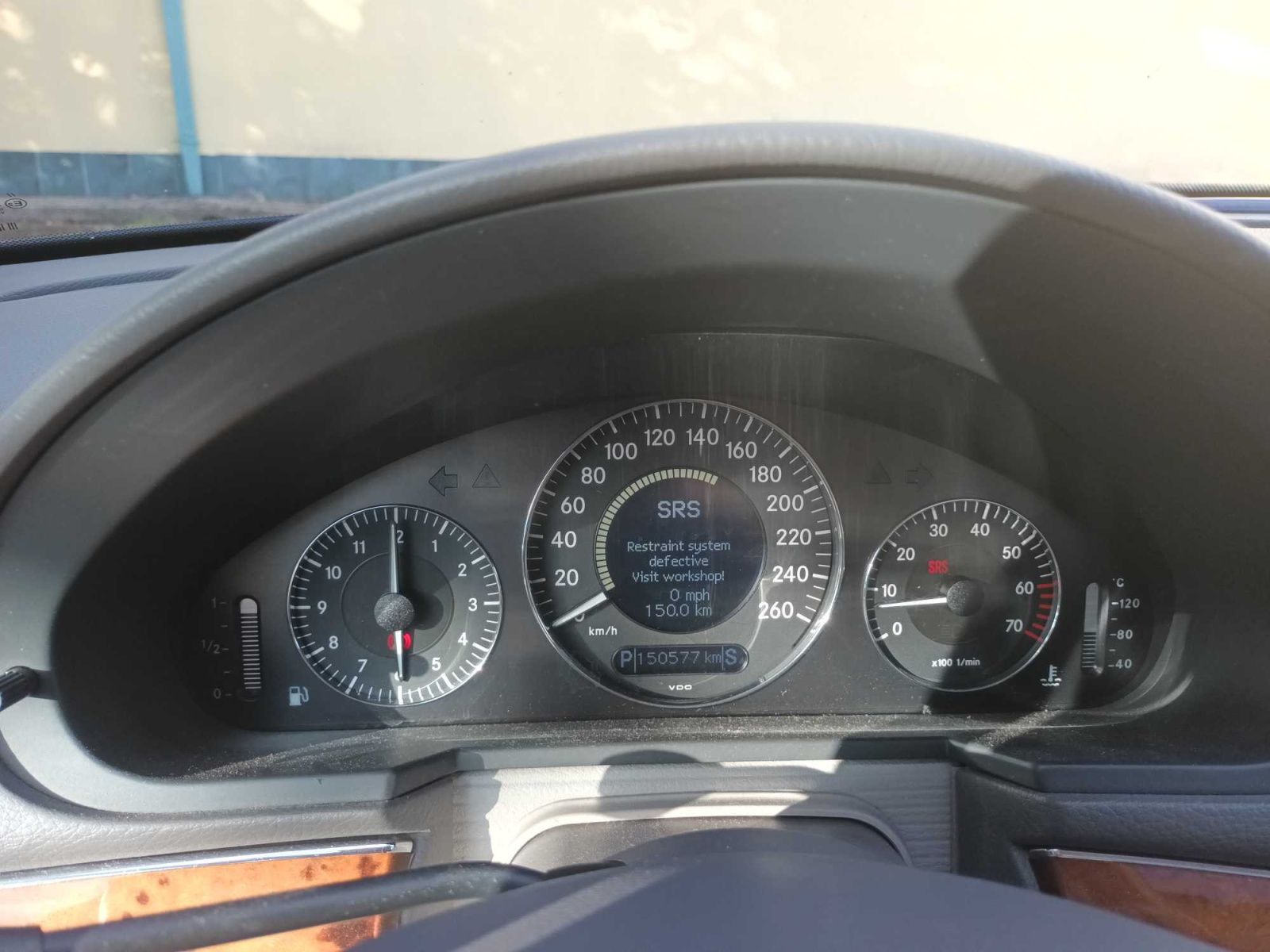 Mercedes-Benz Třídy E, 240, Automat, po STK - fotka 3