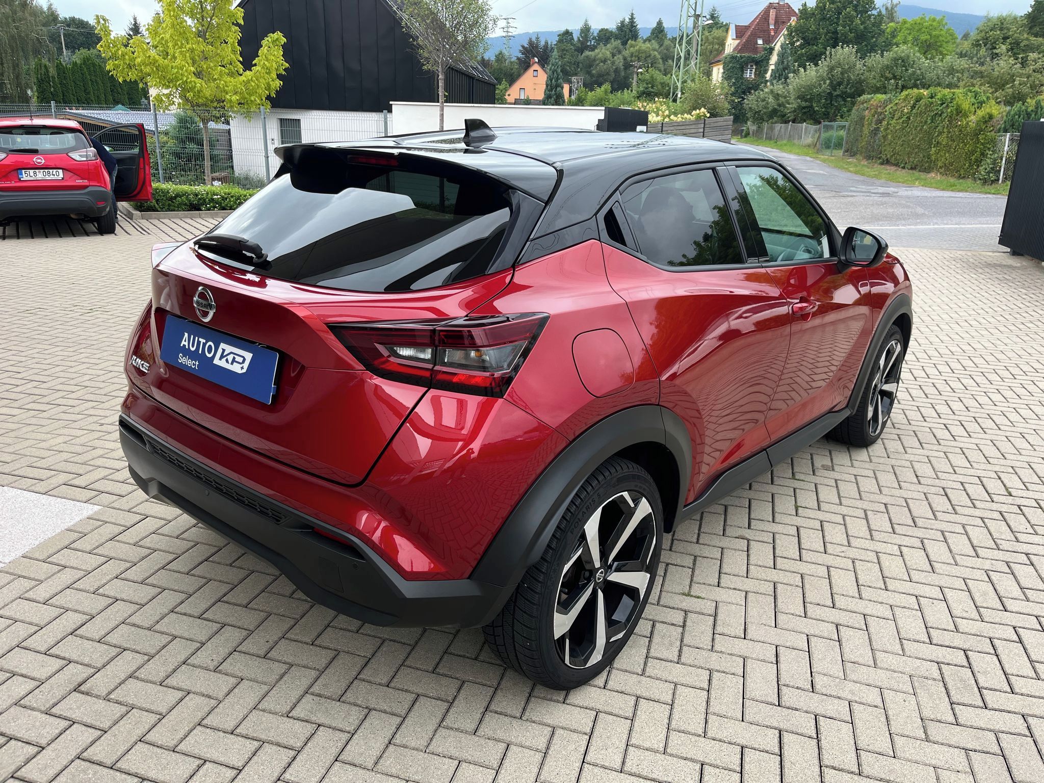 Nissan Juke, 1.0 DIG-T 114HP DCT N-Connecta - fotka 6