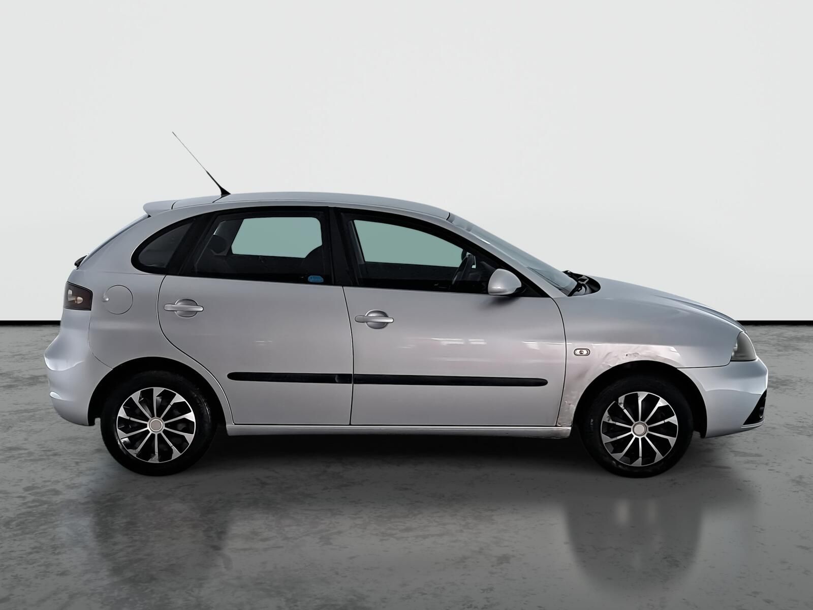 Seat Ibiza, 1.4 16V, za dobrou cenu - fotka 6