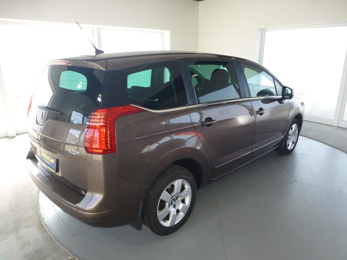 Peugeot 5008, 1,6HDI*NEW ČR*1 MAJ**DIGI**ALU - fotka 5