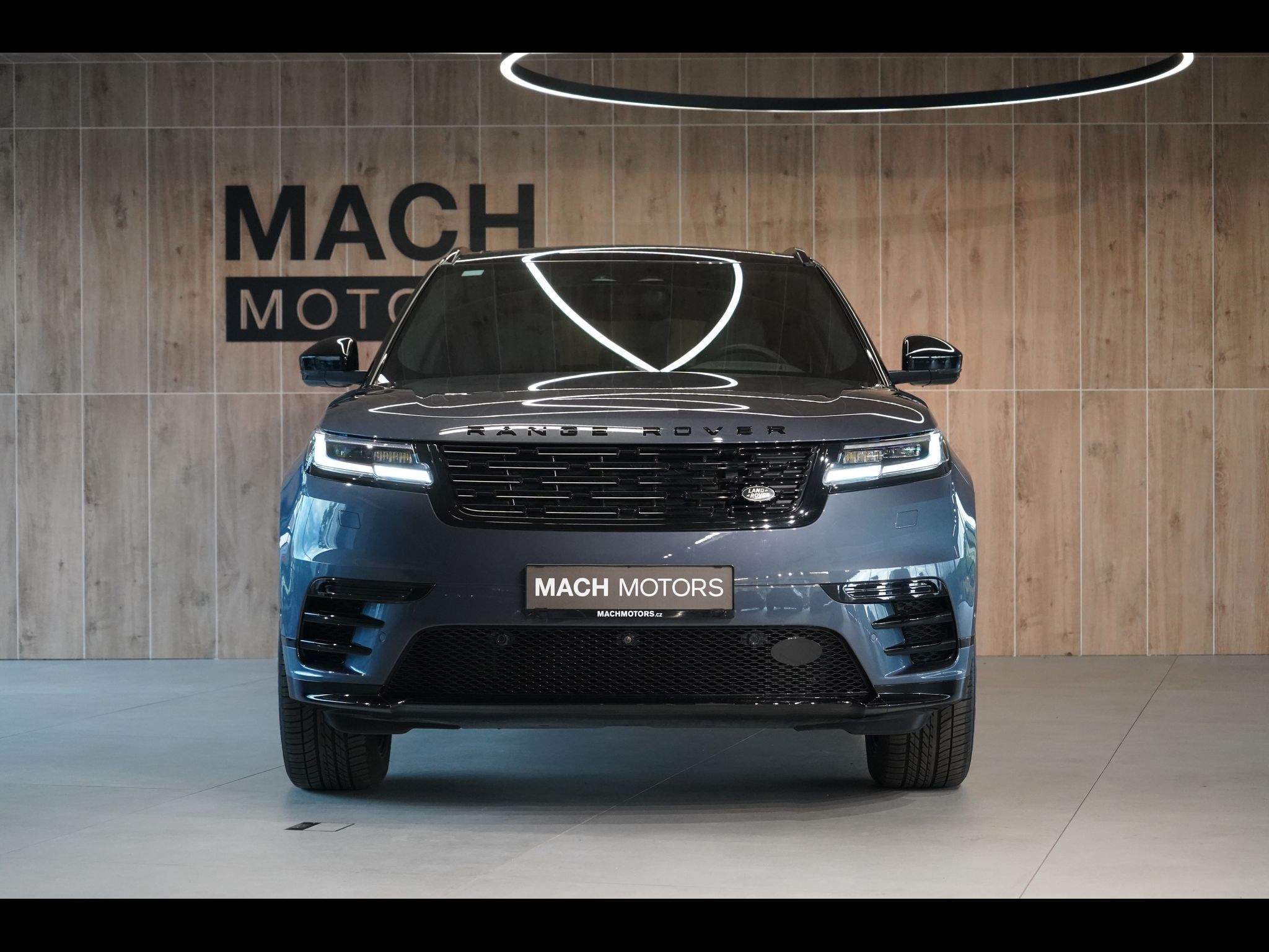 Land Rover Range Rover Velar, D300 AWD Dynamic SE, Tážné - fotka 3