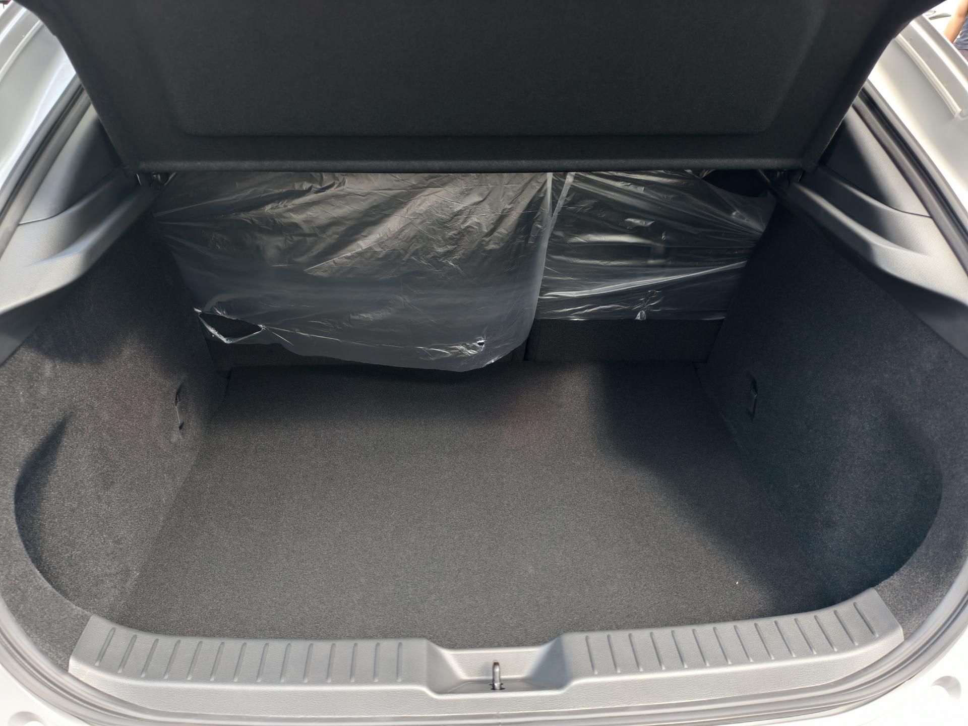 Mazda CX-30, 2.5i CentreLine+Style paket - fotka 4