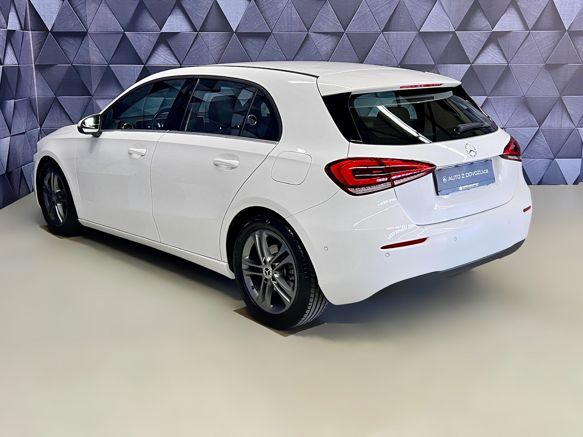 Mercedes-Benz Třídy A, 180 CDI 85 KW 7G-DCT STYLE - fotka 5