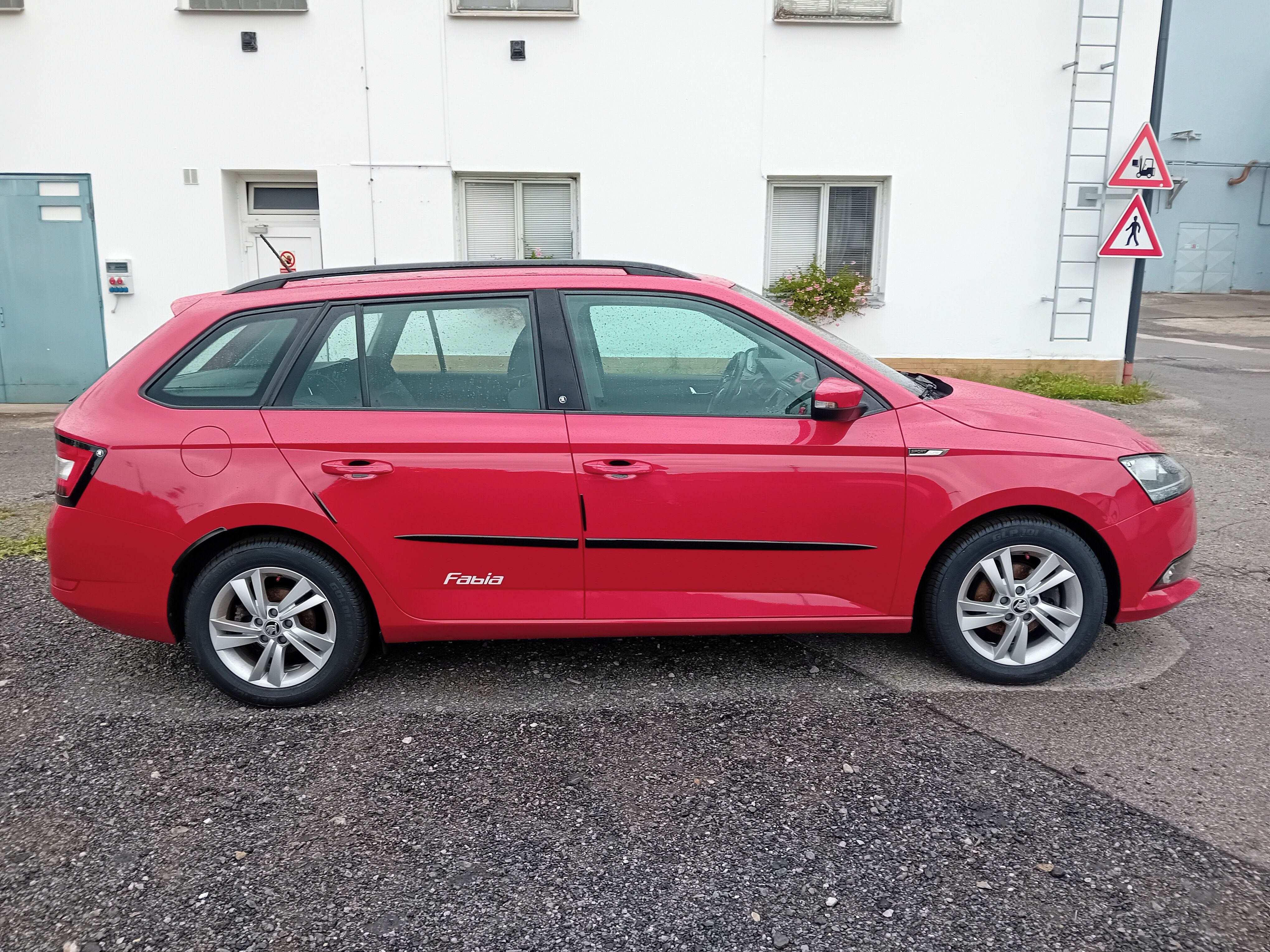 Škoda Fabia, III 1.0 TSI KOMBI ČR - fotka 4
