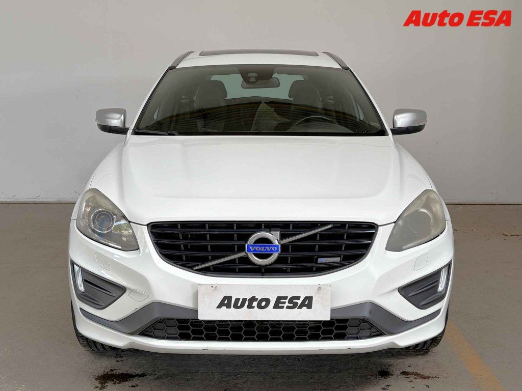 Volvo XC60, 2.4 D - fotka 2