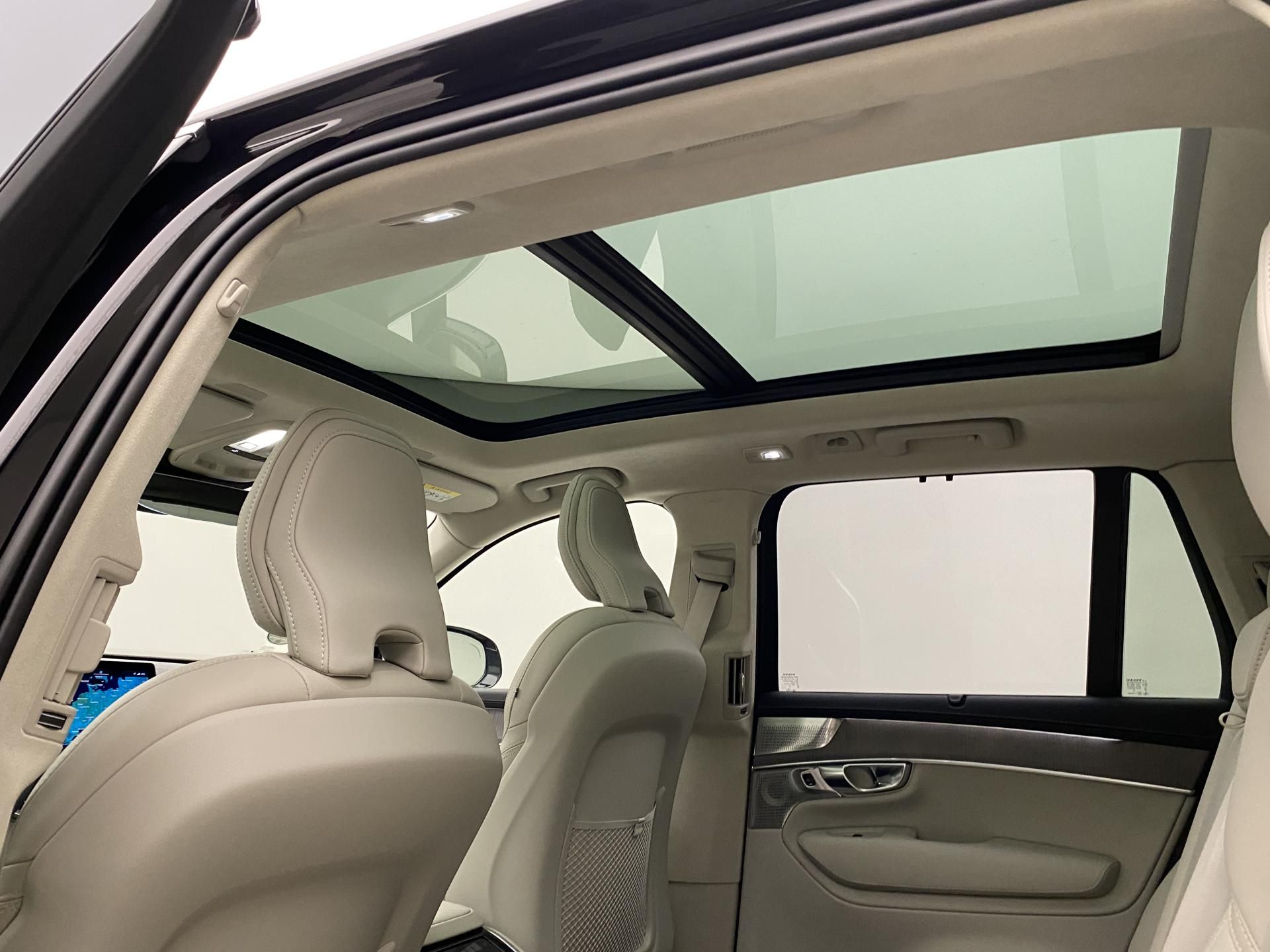 Volvo XC90, T8 AWD RECHARGE ULTRA BRIGHT - fotka 6
