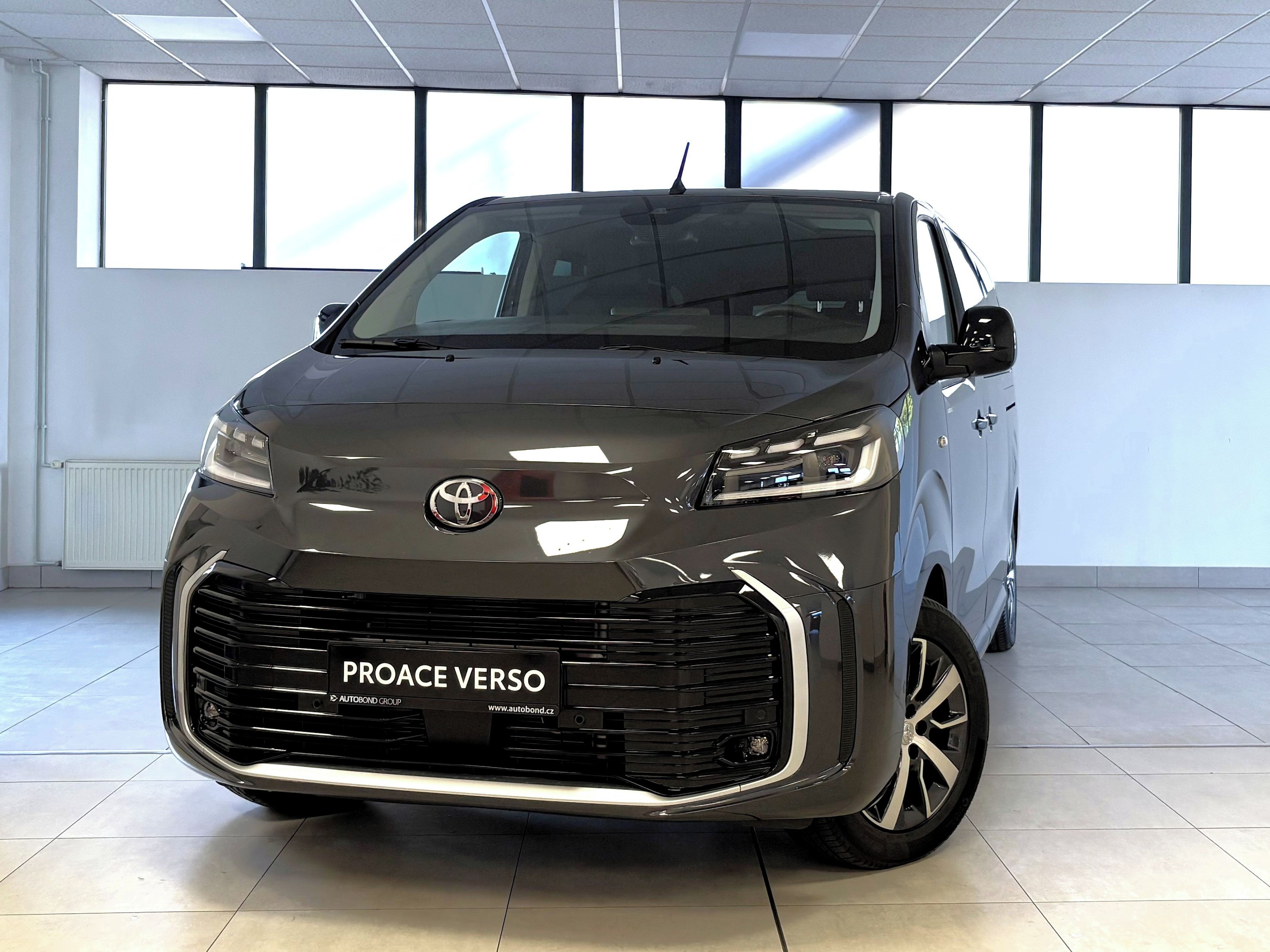 Toyota Proace Verso, VIP Skywiev, 2.0L Diesel, 8AT