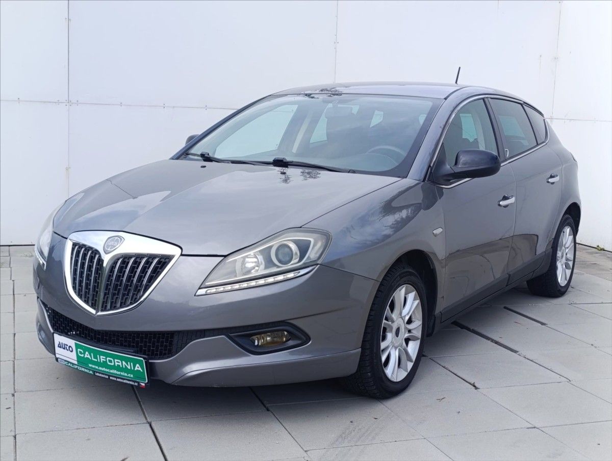 Lancia Delta, 1,6 JTD Klima,Tempomat - fotka 2