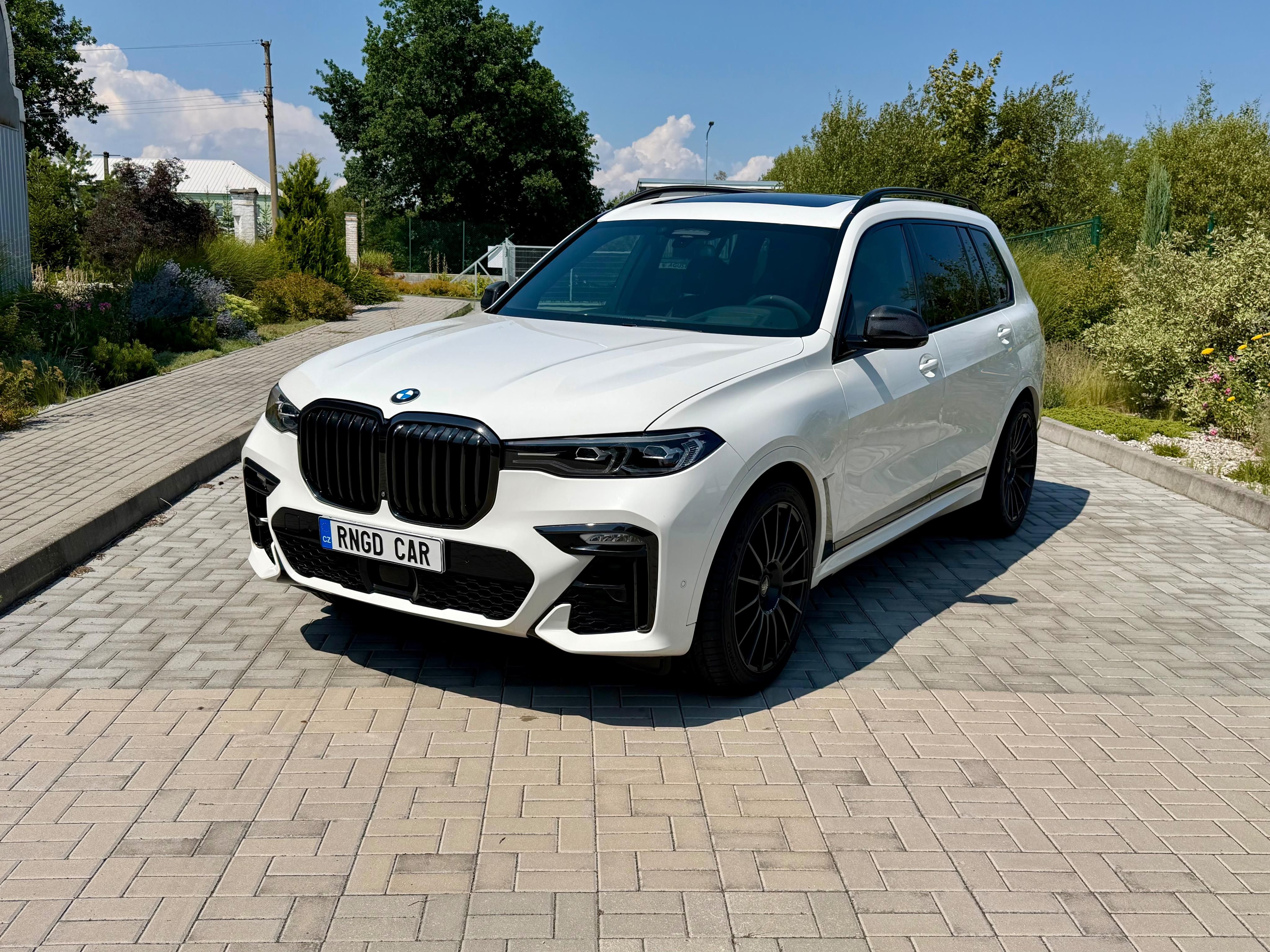 BMW X7, xDrive 30d M-packet - fotka 2