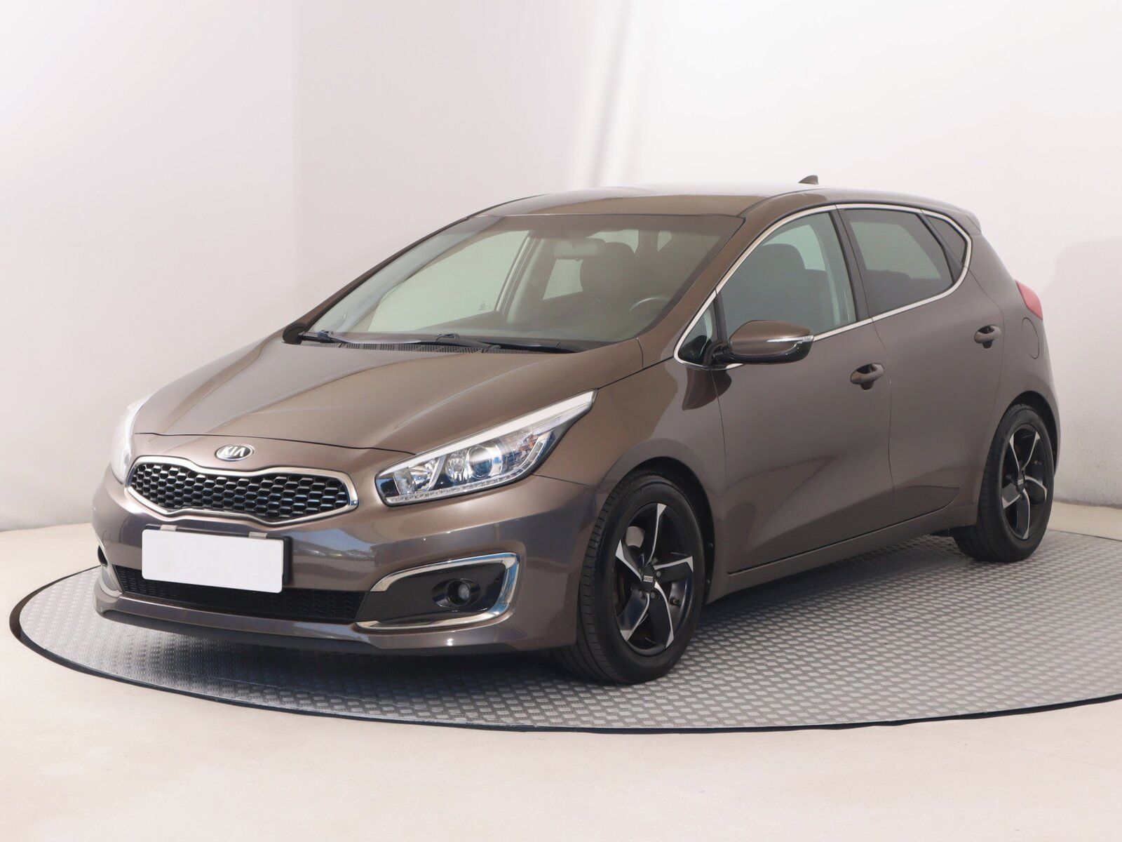 Kia Cee´d, 1.6 GDI, Serv.kniha - fotka 2